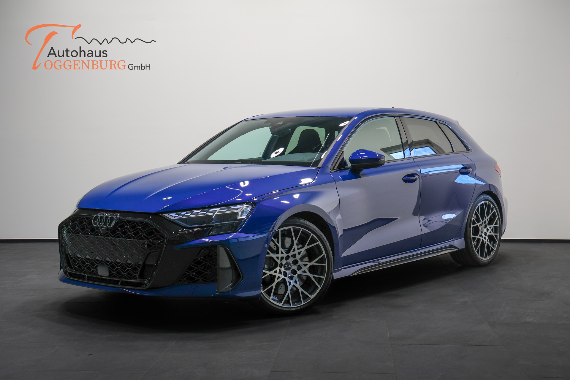 AUDI RS3 Sportback 2.5 TSI quattro S-tronic *Facelift*Schalensitze*5 Jahre Werksgarantie*