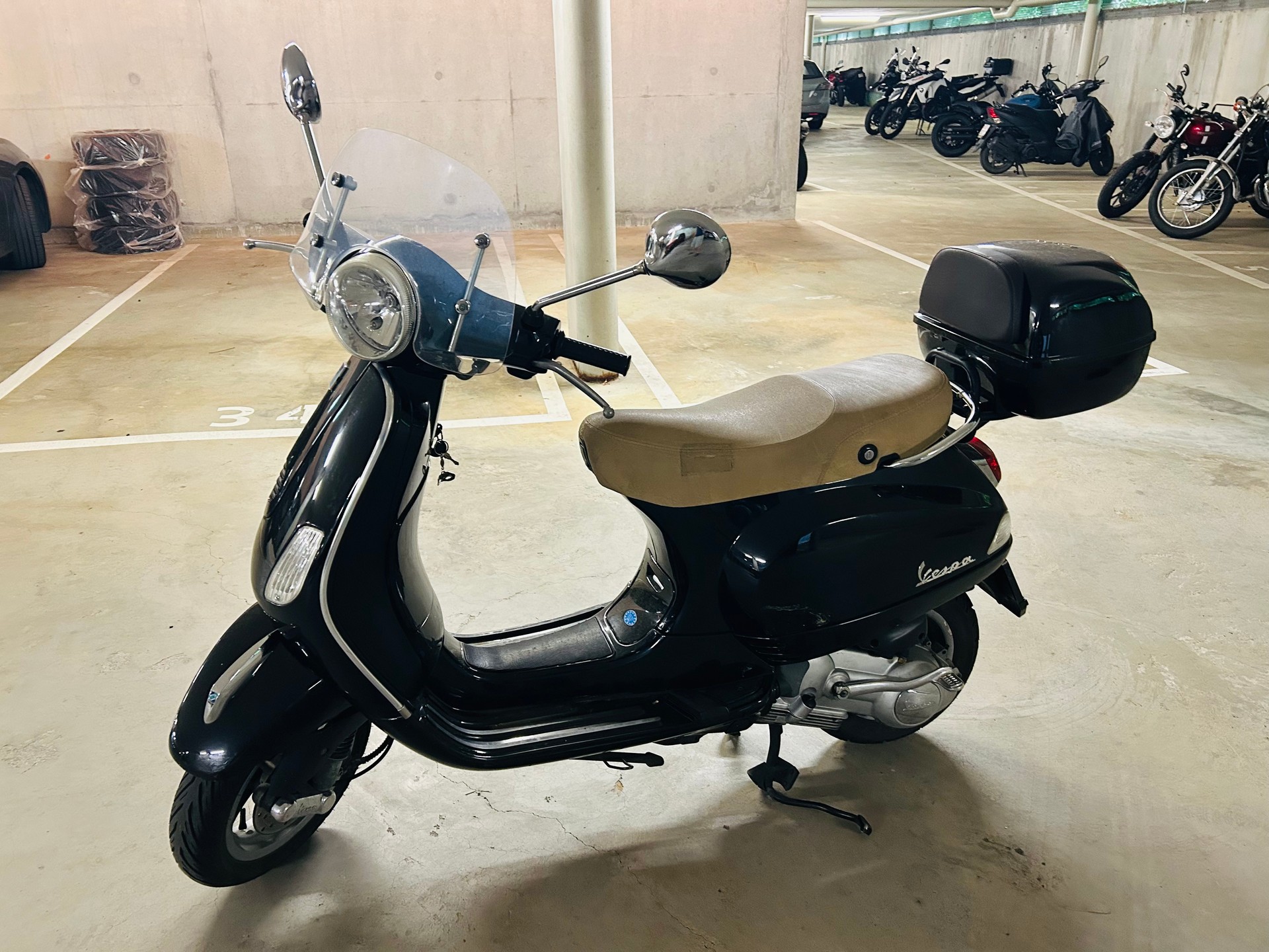 PIAGGIO Vespa 125 LX4-image-1