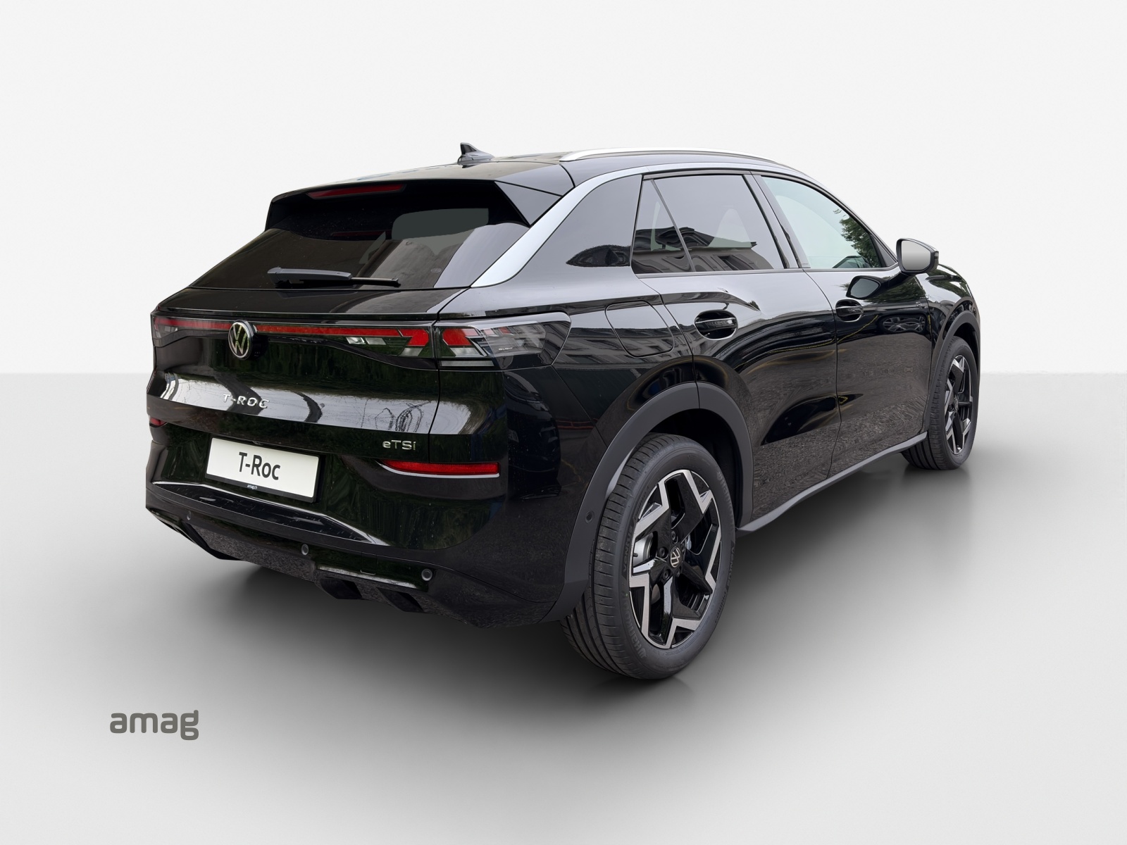 VW T-Roc 1.5 eTSI mHEV R-Line DSG-image-4