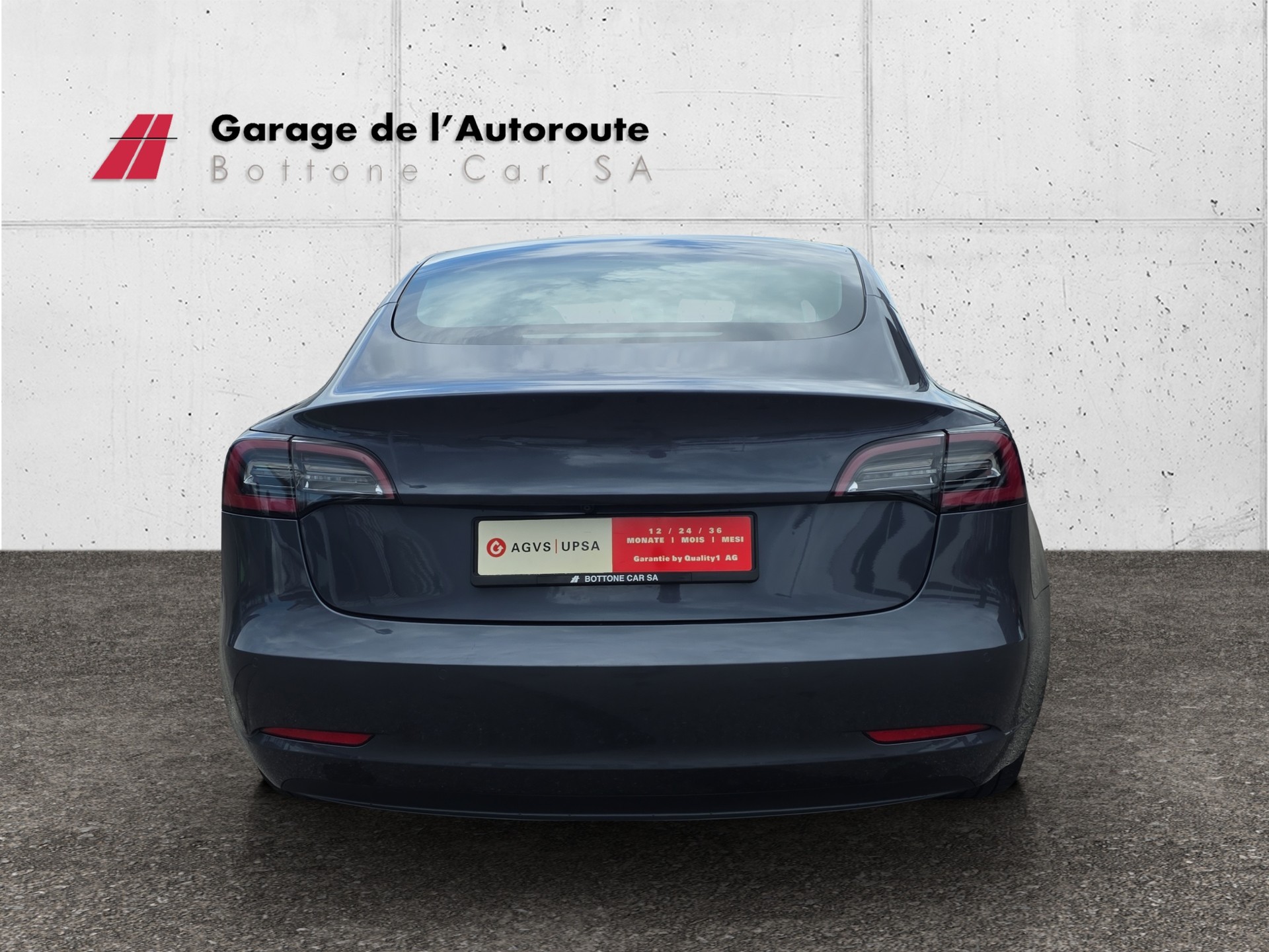 TESLA Model 3 Long Range D-image-3