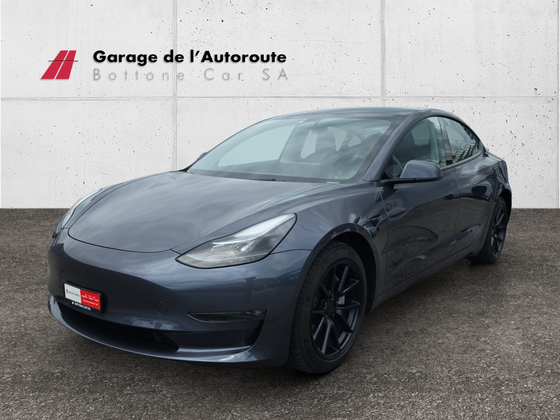 TESLA Model 3 Long Range D-image-0