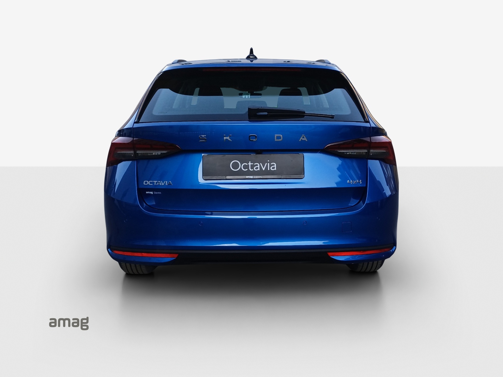 SKODA Octavia Combi 2.0 TSI DSG Selection 4x4-image-3