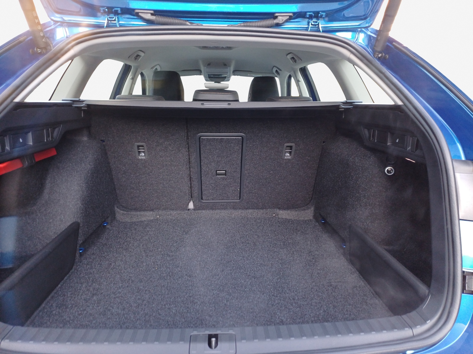 SKODA Octavia Combi 2.0 TSI DSG Selection 4x4-image-12