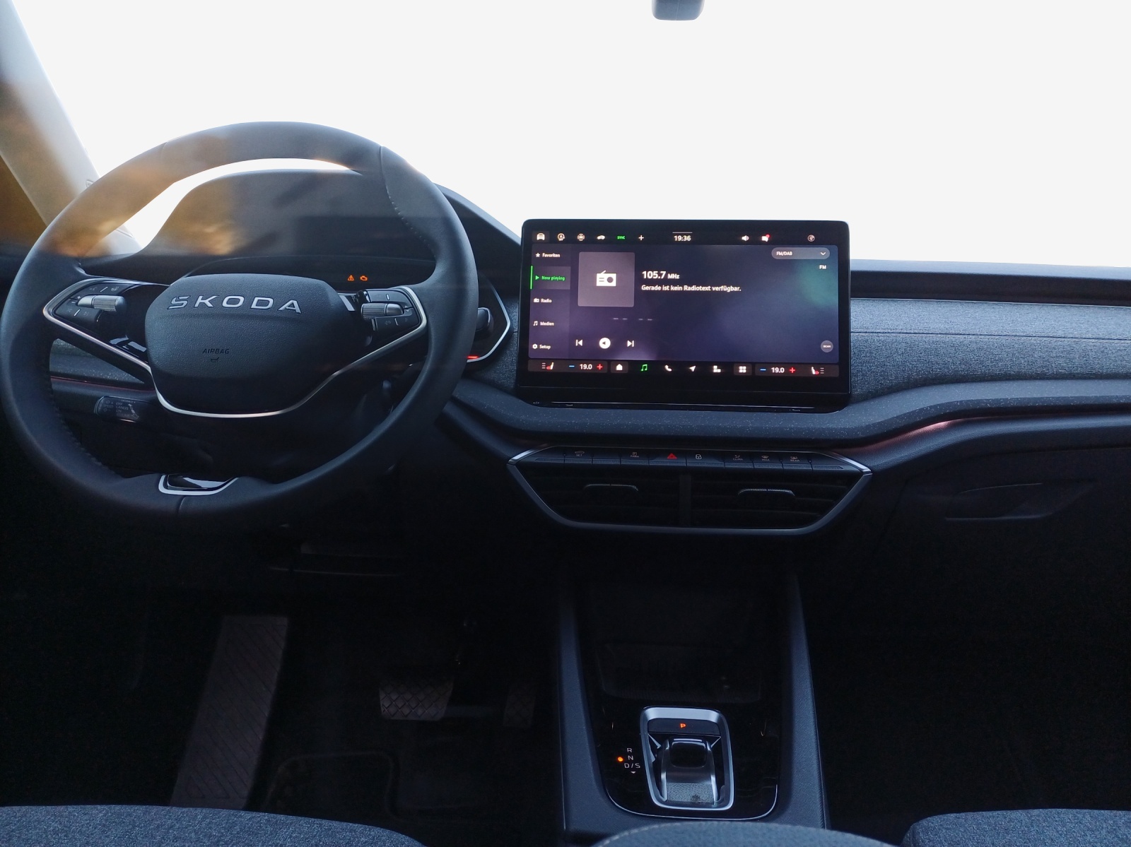 SKODA Octavia Combi 2.0 TSI DSG Selection 4x4-image-8