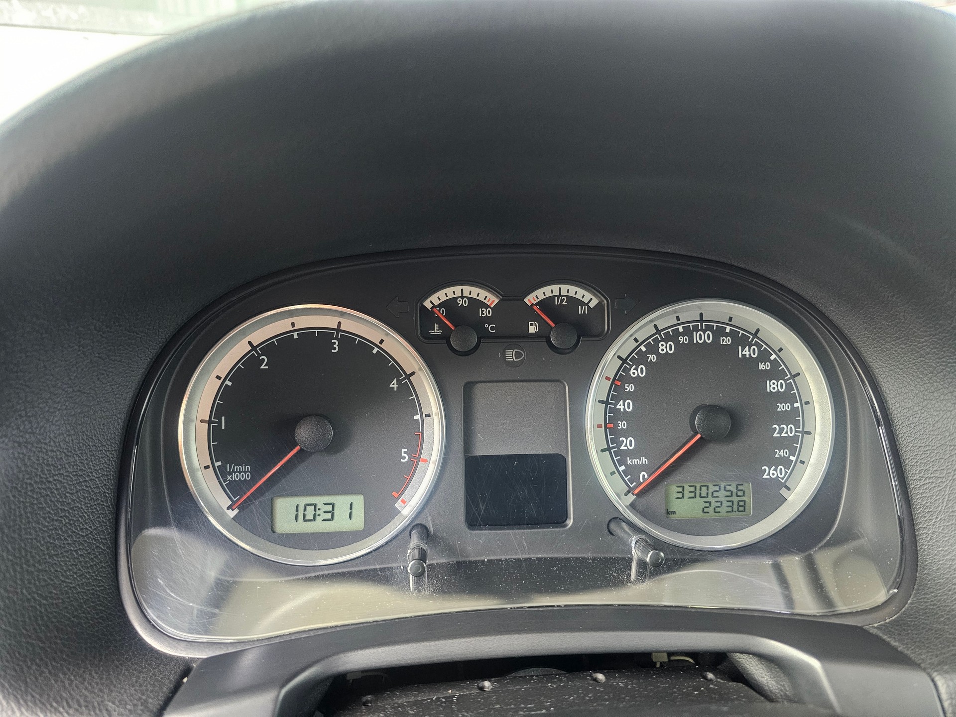 VW Bora Variant 1.9TDI PD Highlline 4Motion-image-14