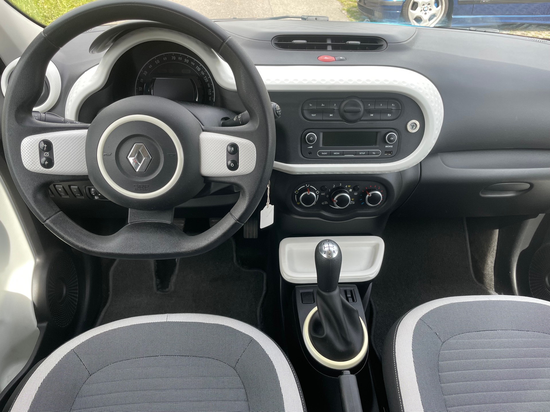RENAULT Twingo 1.0 Zen-image-10
