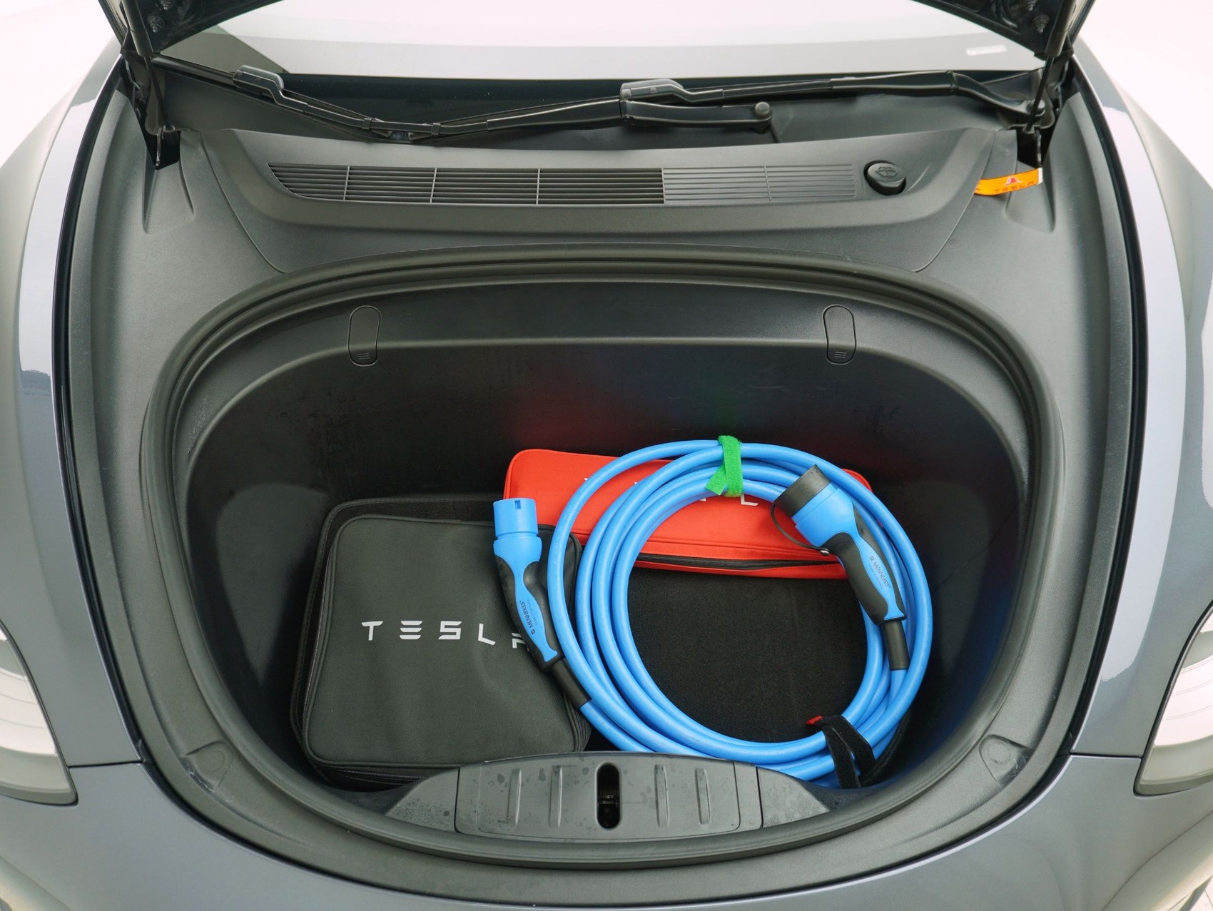 TESLA Model 3 Long Range Dual Motor AWD-image-7