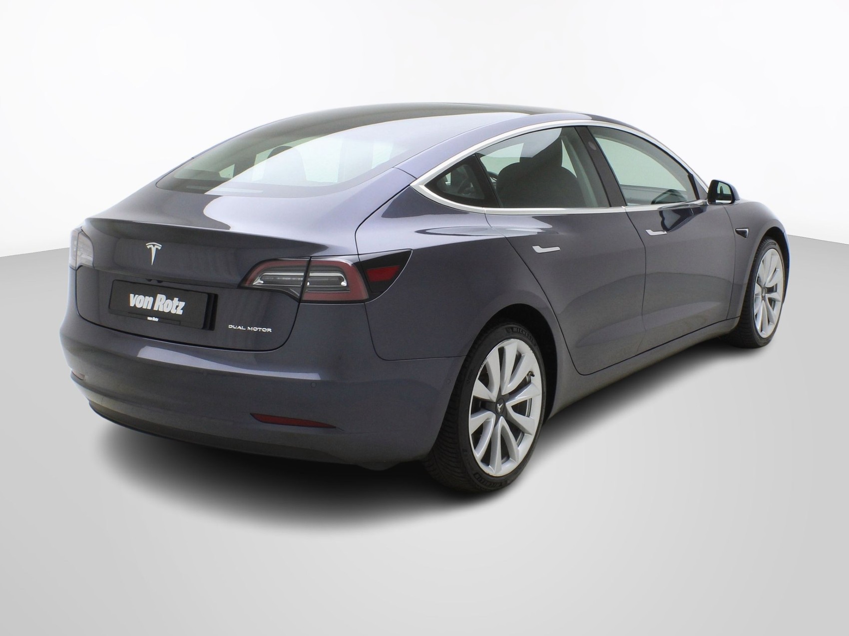 TESLA Model 3 Long Range Dual Motor AWD-image-5