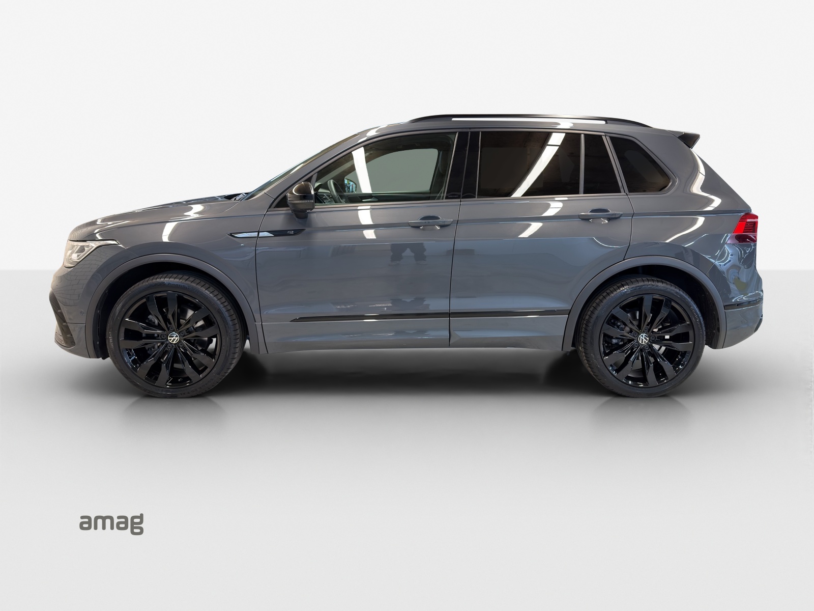 VW Tiguan 2.0TSI R-Line 4Motion DSG-image-1