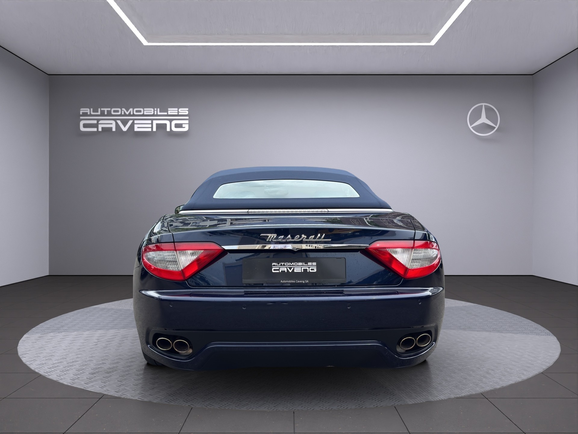 MASERATI GranCabrio Automatica-showroom-element-3