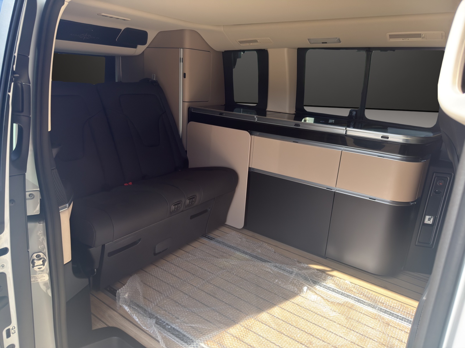 MERCEDES-BENZ Marco Polo 300 d 4M Automat-image-7