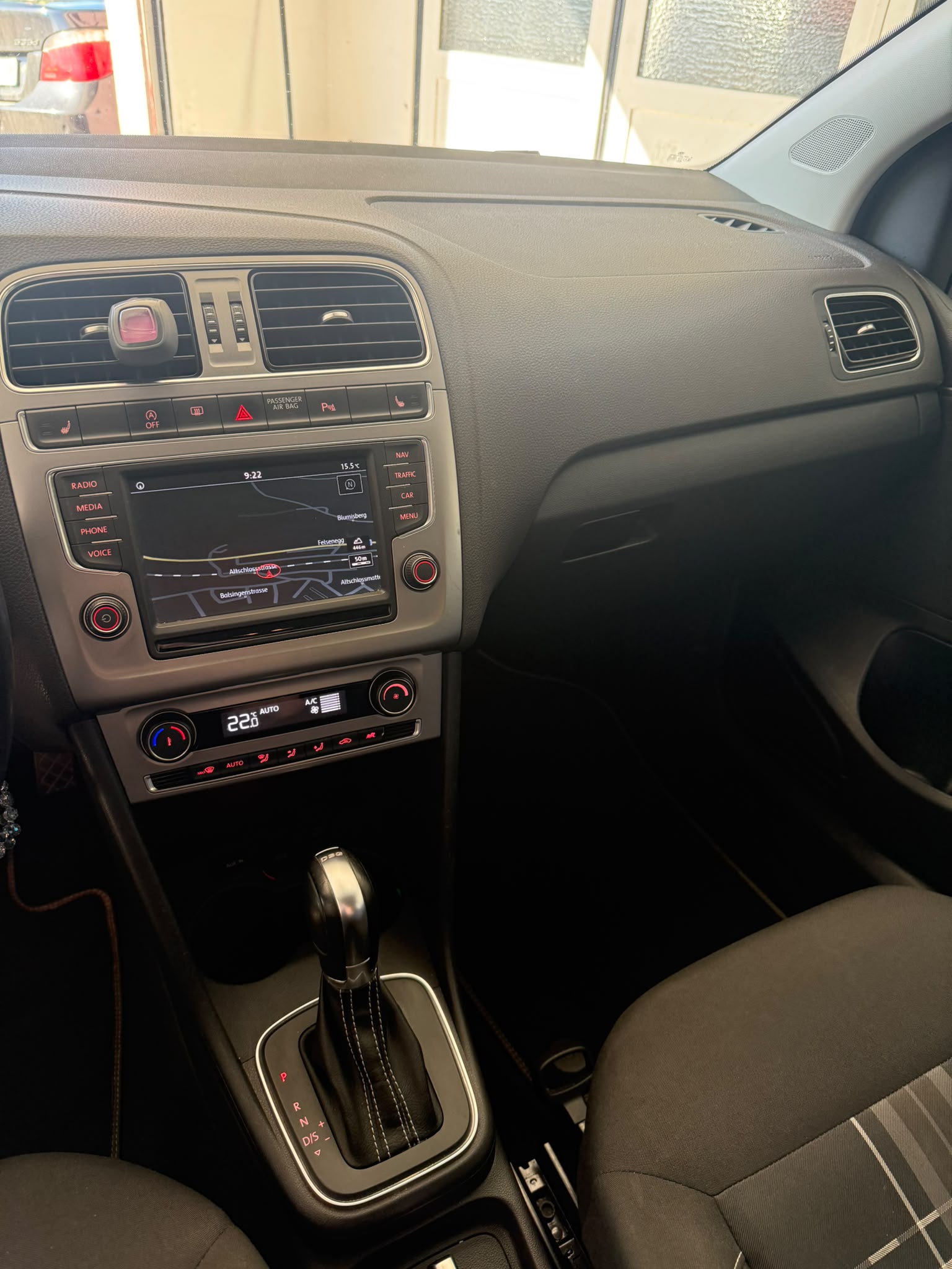 VW Polo 1.2 TSI BMT Lounge DSG-image-5