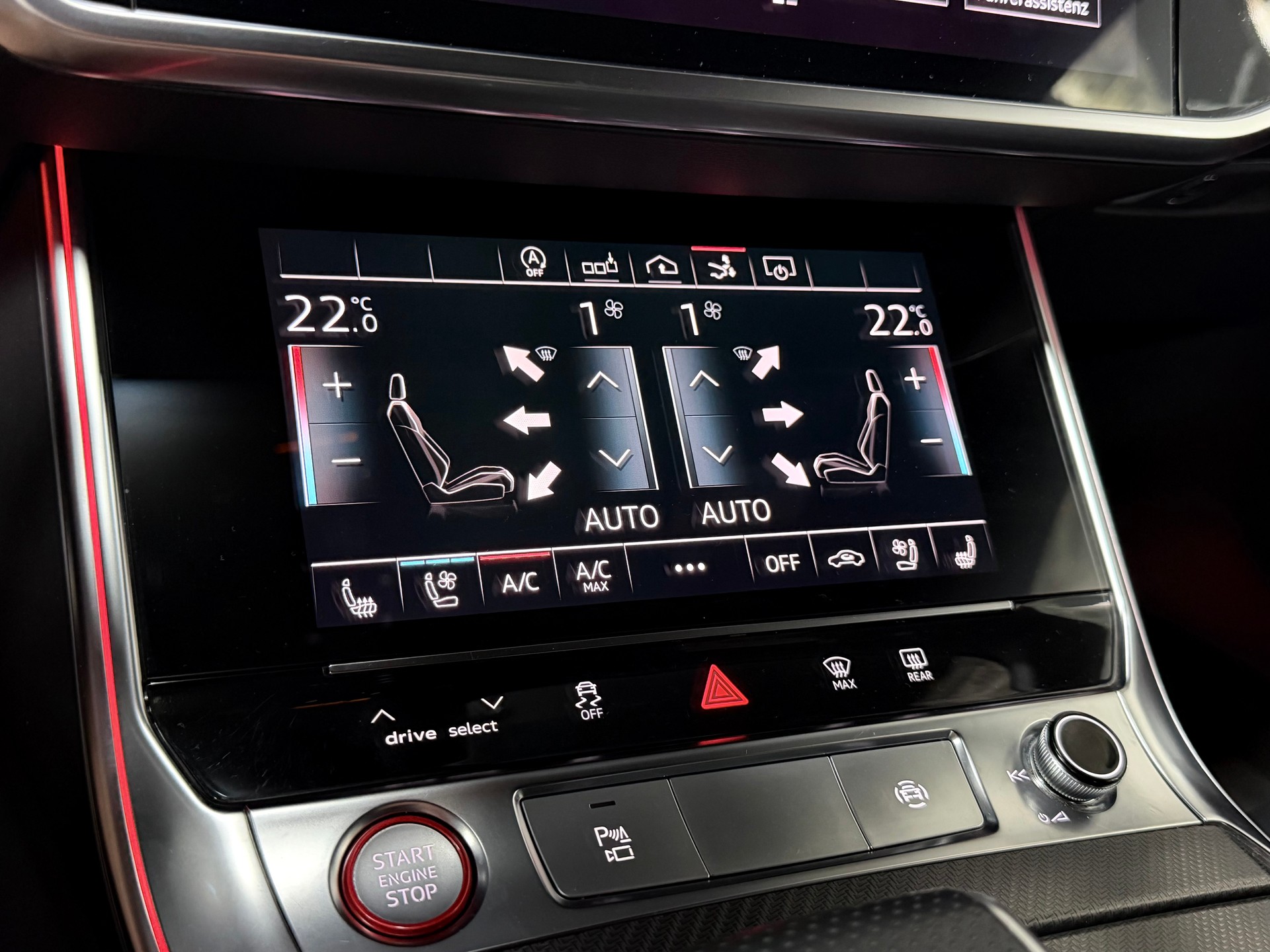 AUDI RS7 Sportback MHEV-image-16