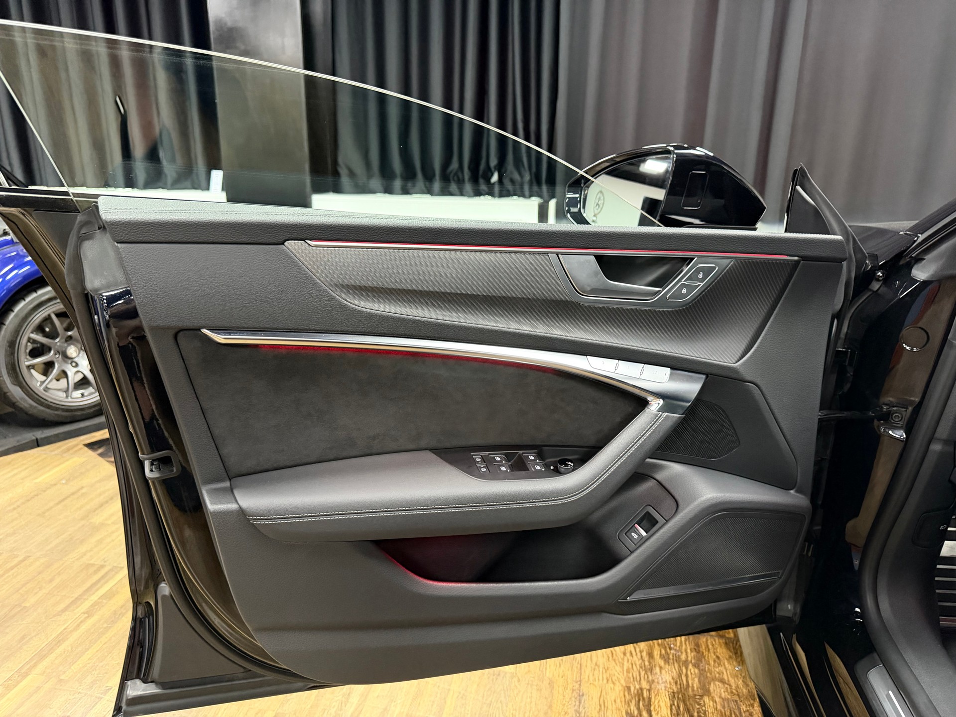 AUDI RS7 Sportback MHEV-image-9