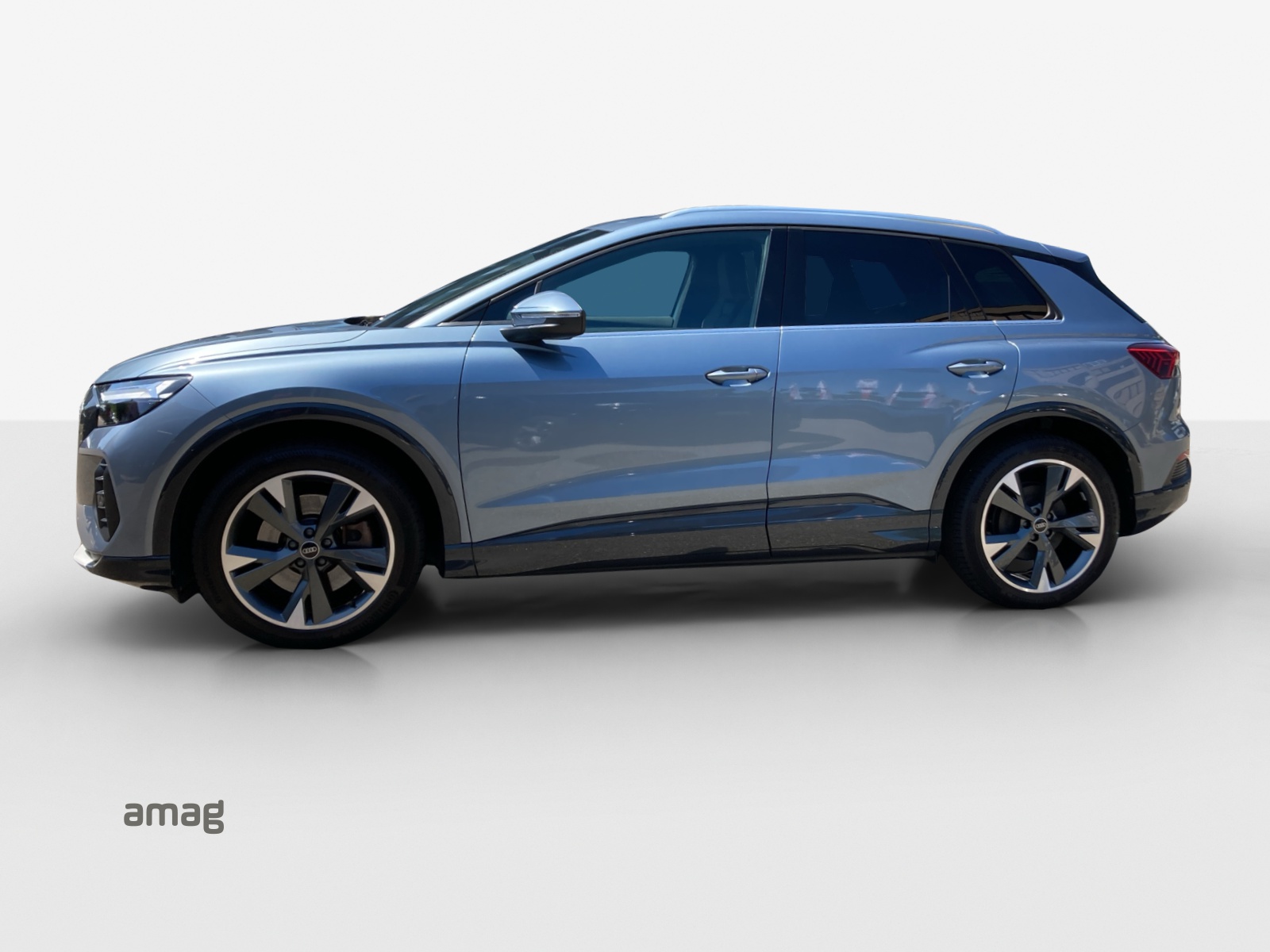 AUDI Q4 e-tron 50 quattro-showroom-element-1