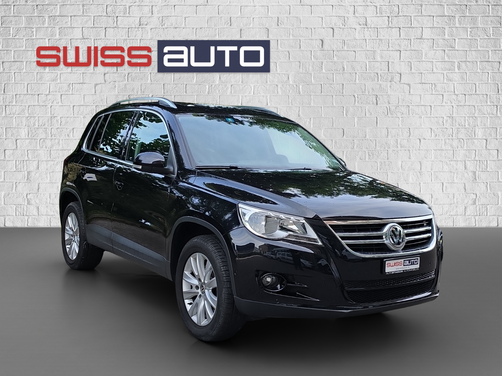 VW Tiguan 2.0 TSI Sport&Style-image-2