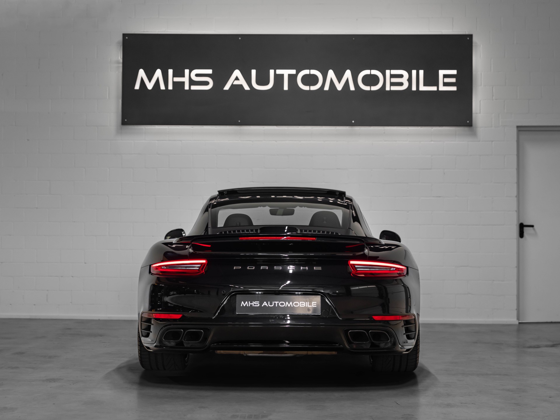PORSCHE 911 Turbo PDK-image-6