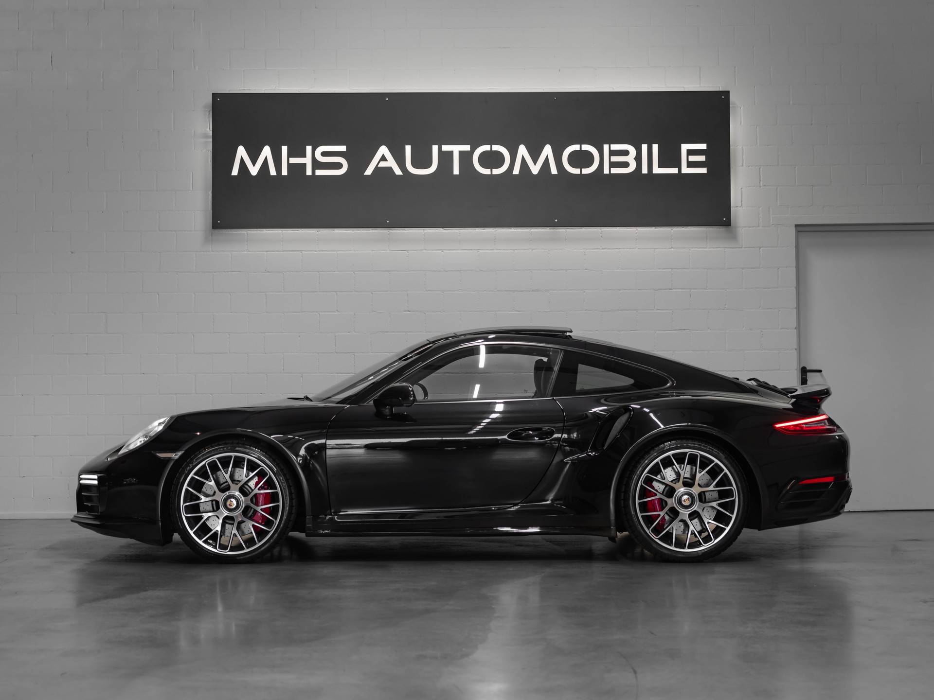 PORSCHE 911 Turbo PDK-image-1