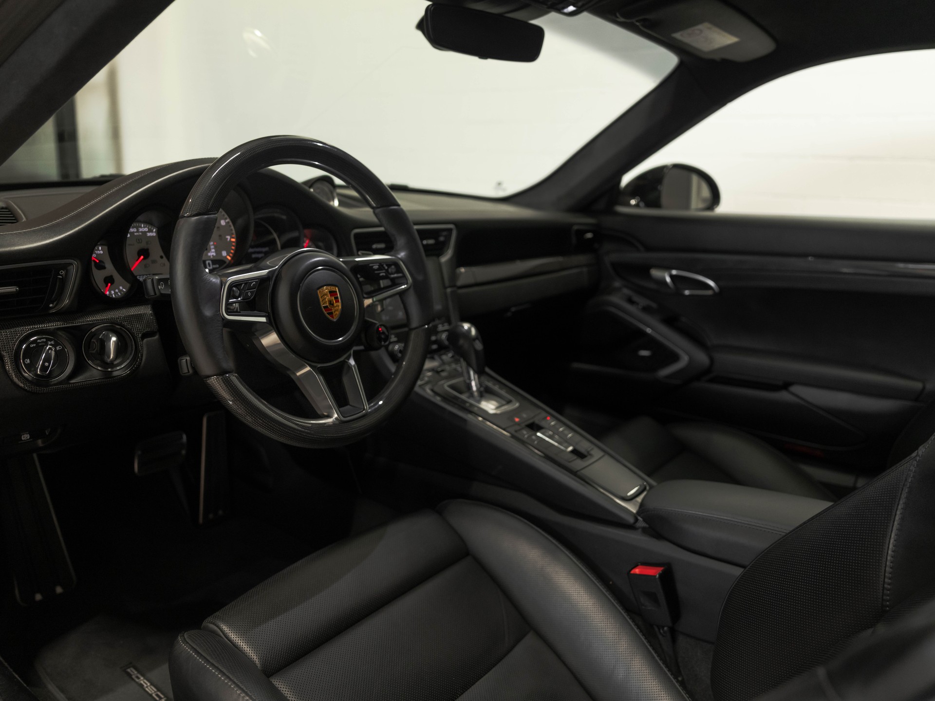 PORSCHE 911 Turbo PDK-image-16