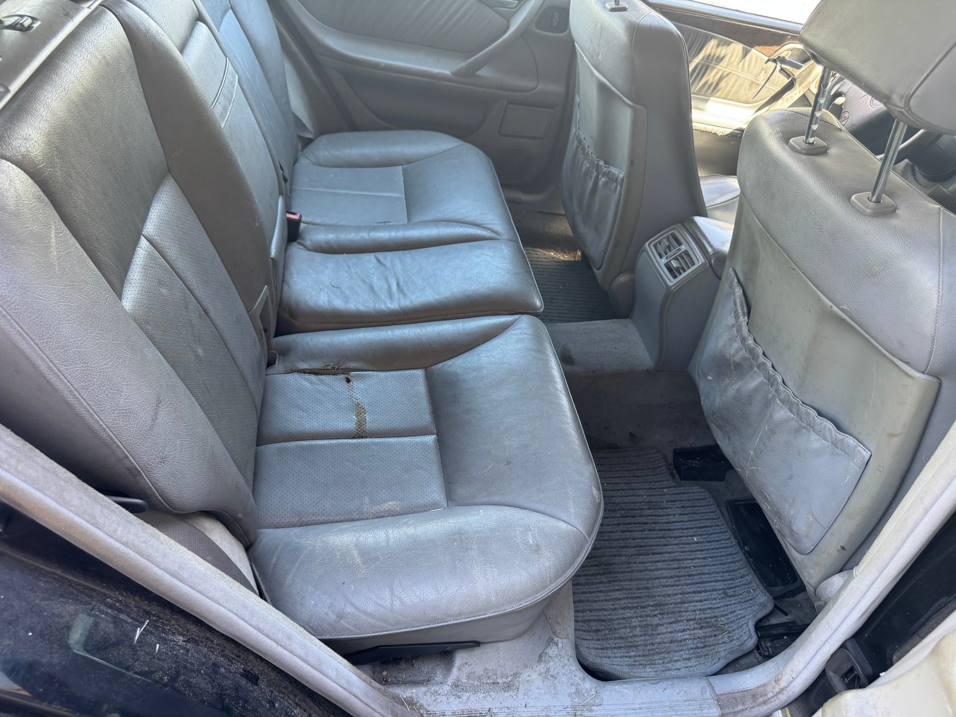 MERCEDES-BENZ E 320 Elégance 4-Matic Automatic-image-1