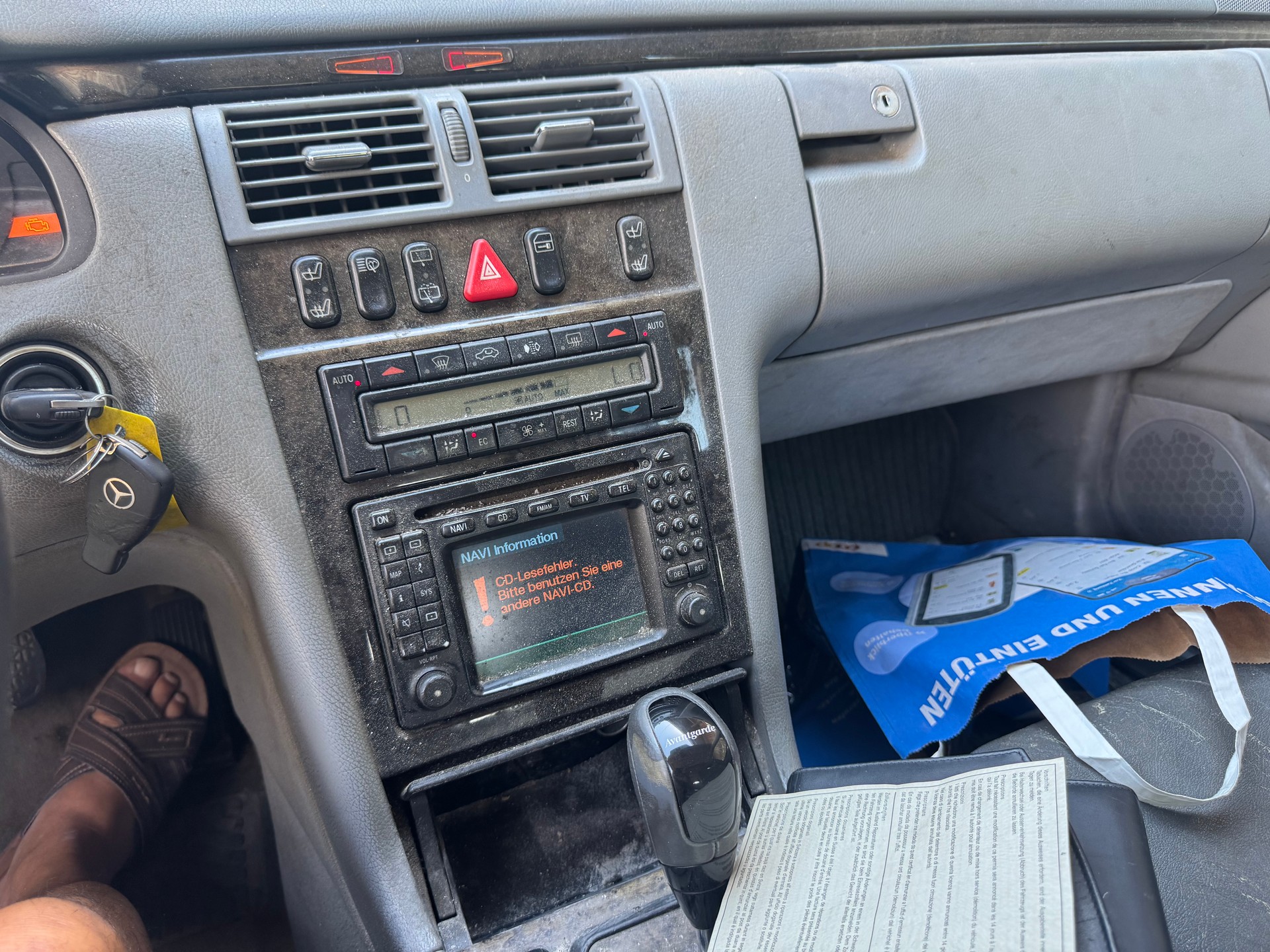 MERCEDES-BENZ E 320 Elégance 4-Matic Automatic-image-7