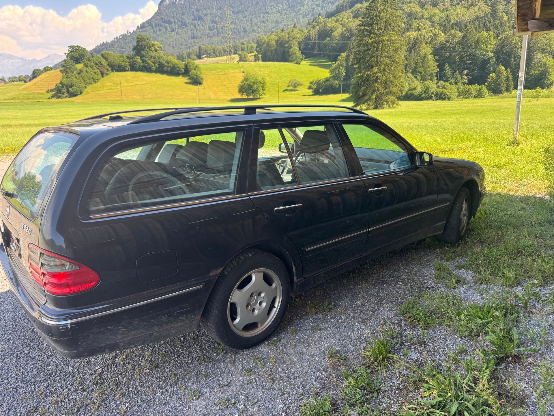MERCEDES-BENZ E 320 Elégance 4-Matic Automatic-image-3