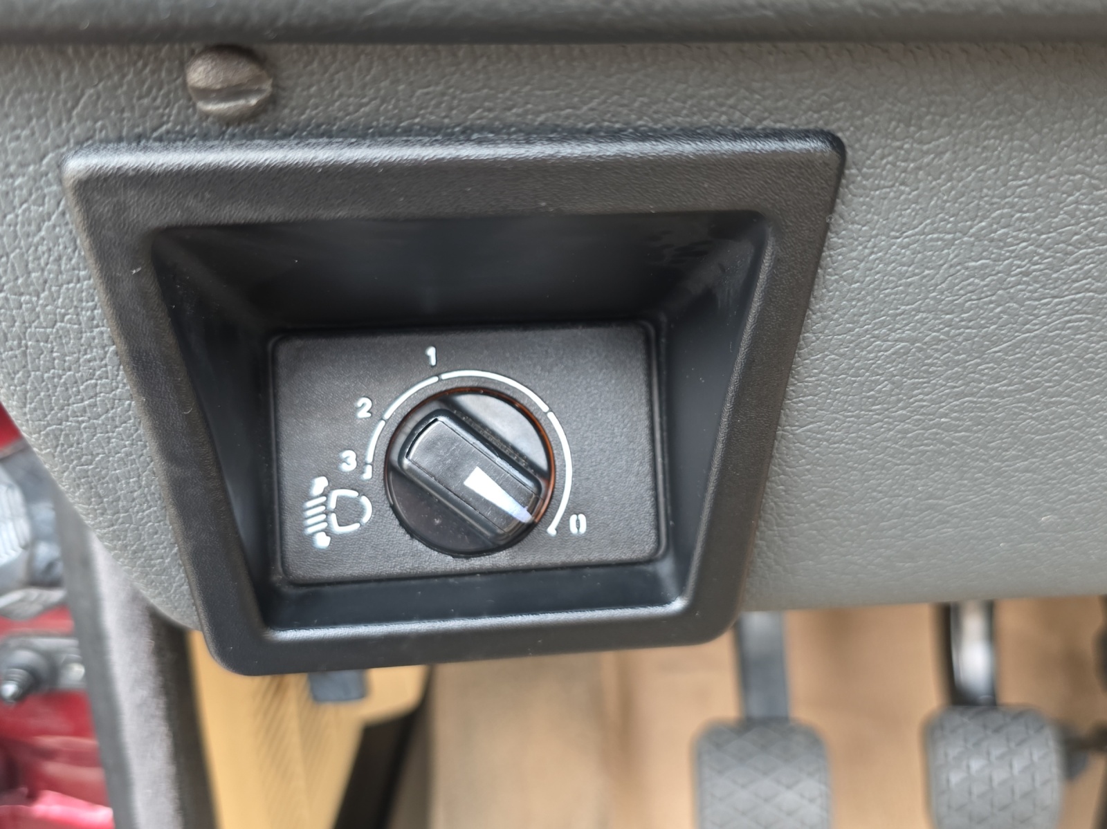 BMW 325i Cabrio-image-13