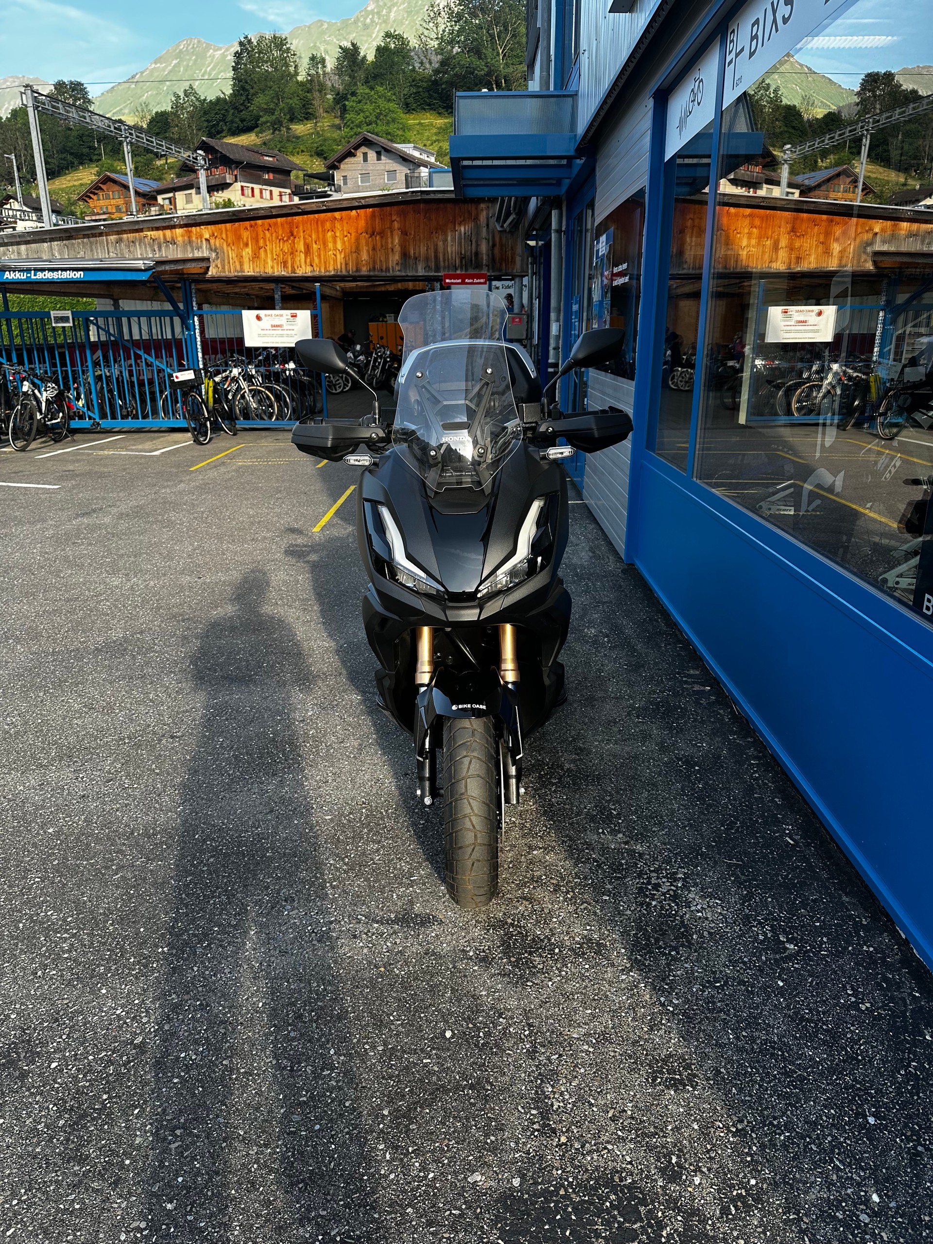 HONDA ADV 350 (Kundenauftrag)-image-2