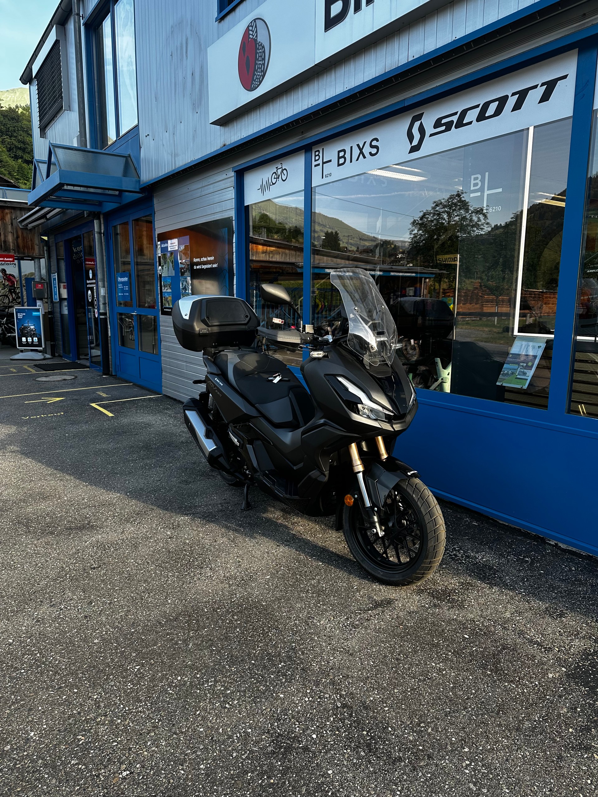 HONDA ADV 350 (Kundenauftrag)-image-1