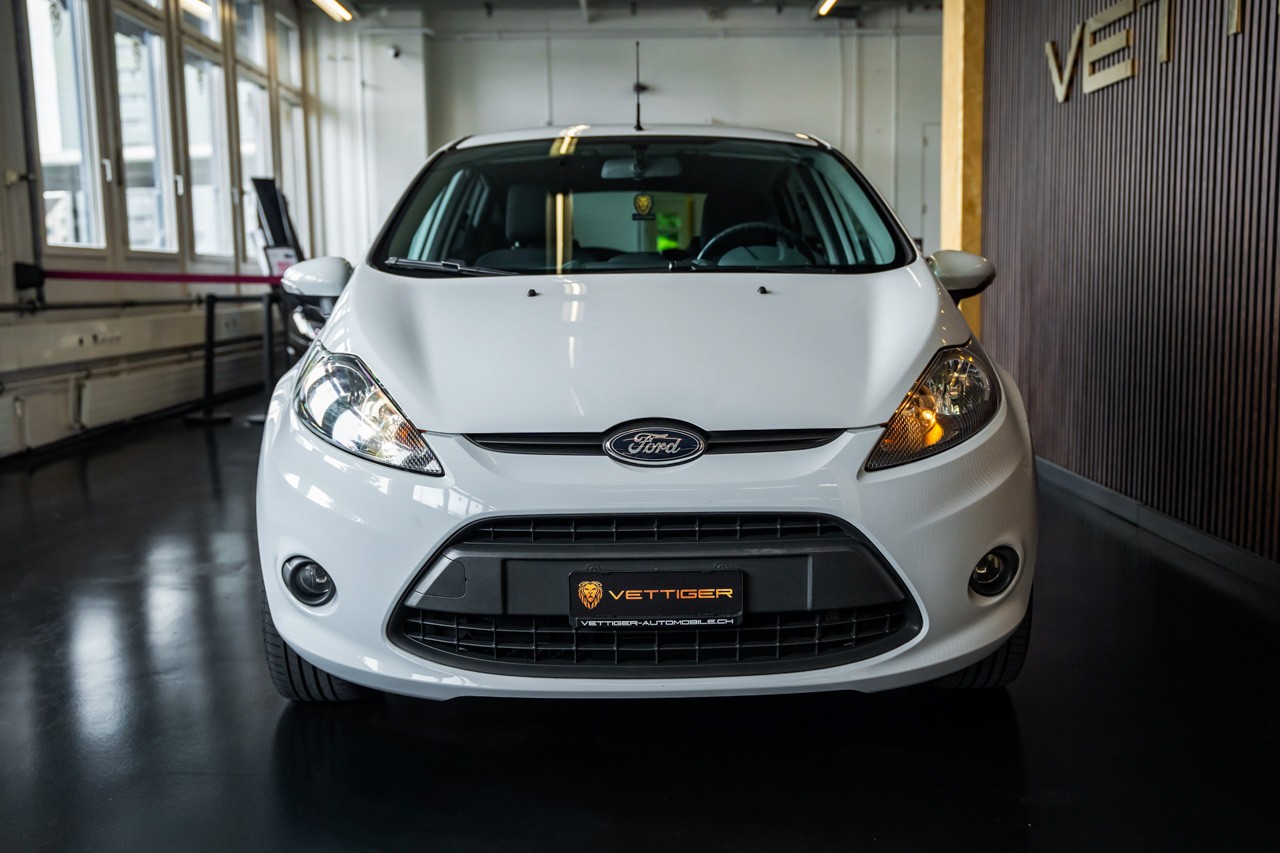 FORD Fiesta 1.25 16V Colourline-image-1