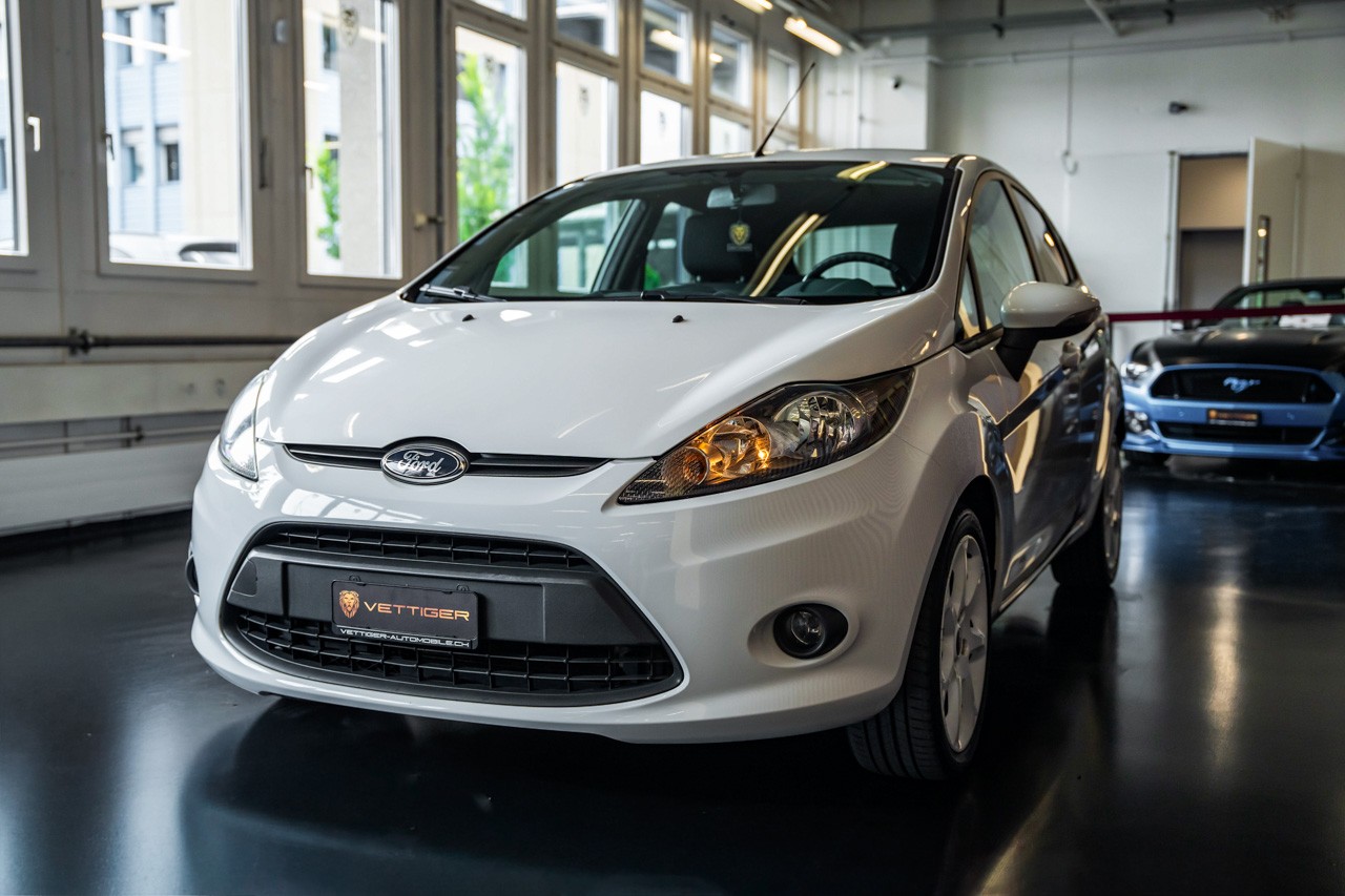 FORD Fiesta 1.25 16V Colourline-image-2