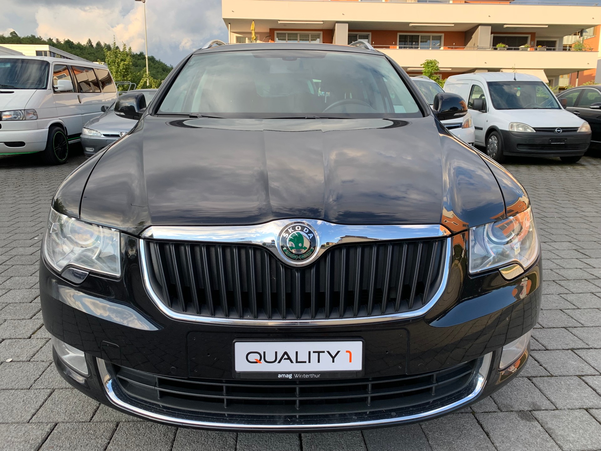 SKODA Superb Combi 2.0 TDi Ambition 4x4 DSG-image-4