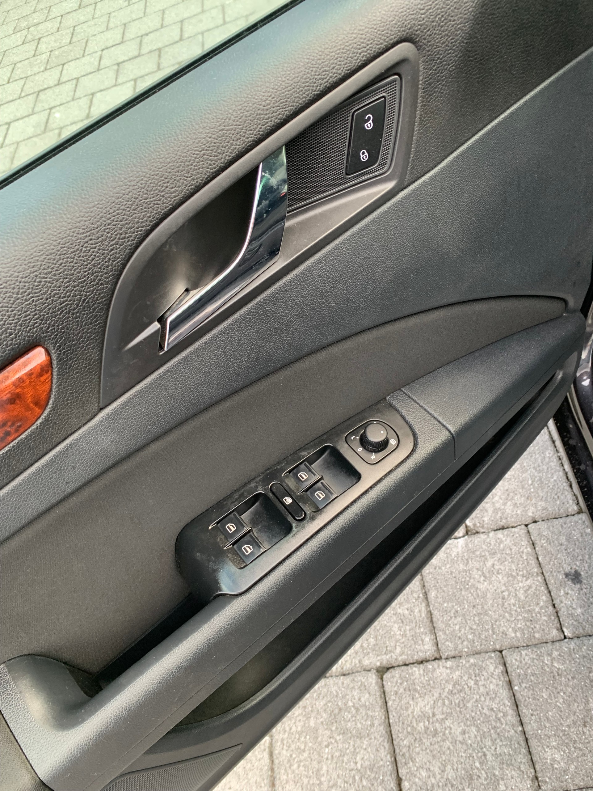 SKODA Superb Combi 2.0 TDi Ambition 4x4 DSG-image-9