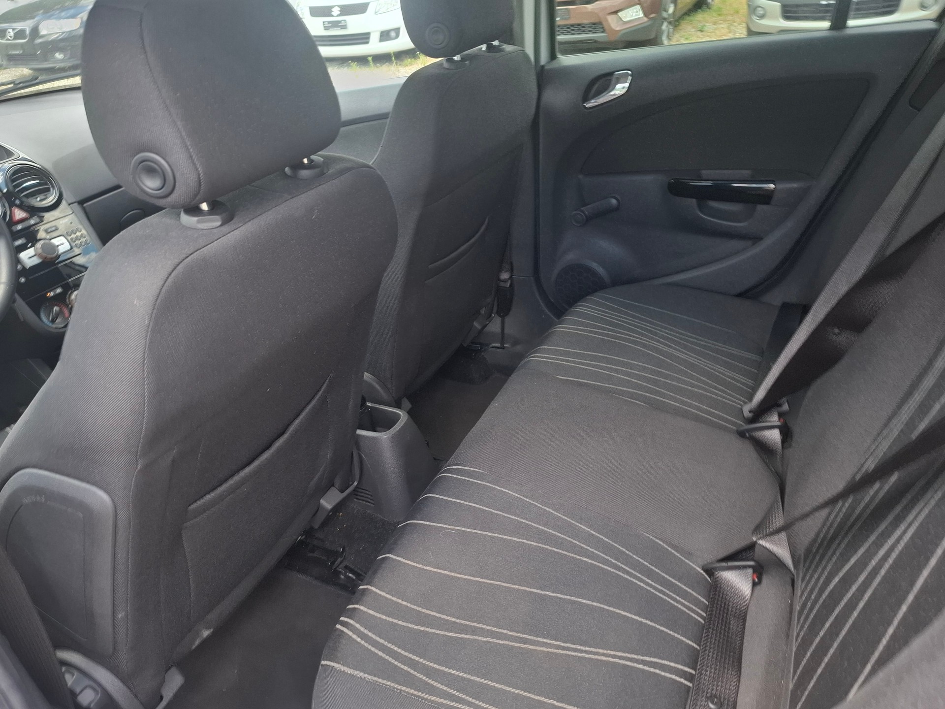 OPEL Corsa 1.4 TP Anniversary Automatic-image-9