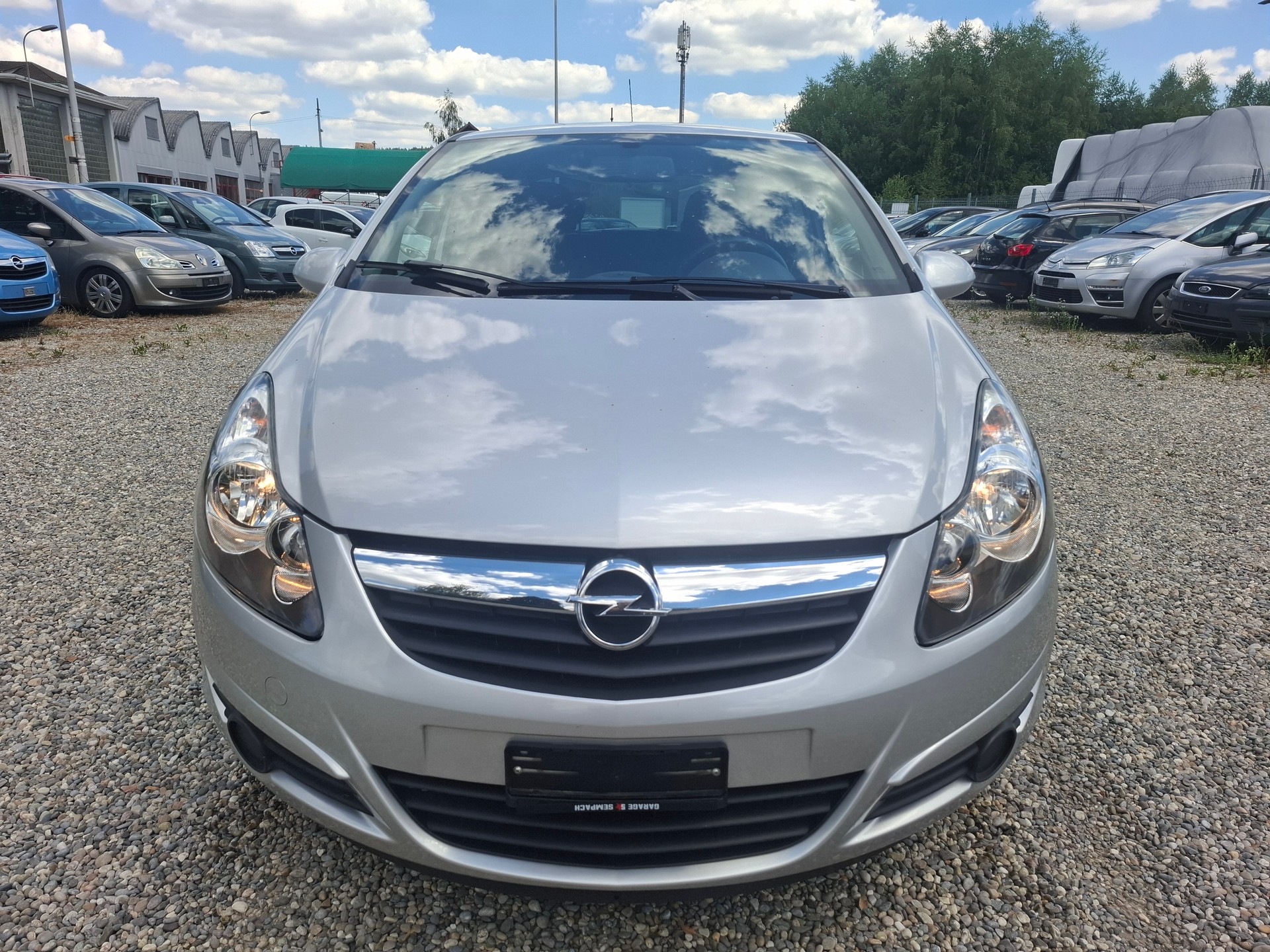 OPEL Corsa 1.4 TP Anniversary Automatic-image-2