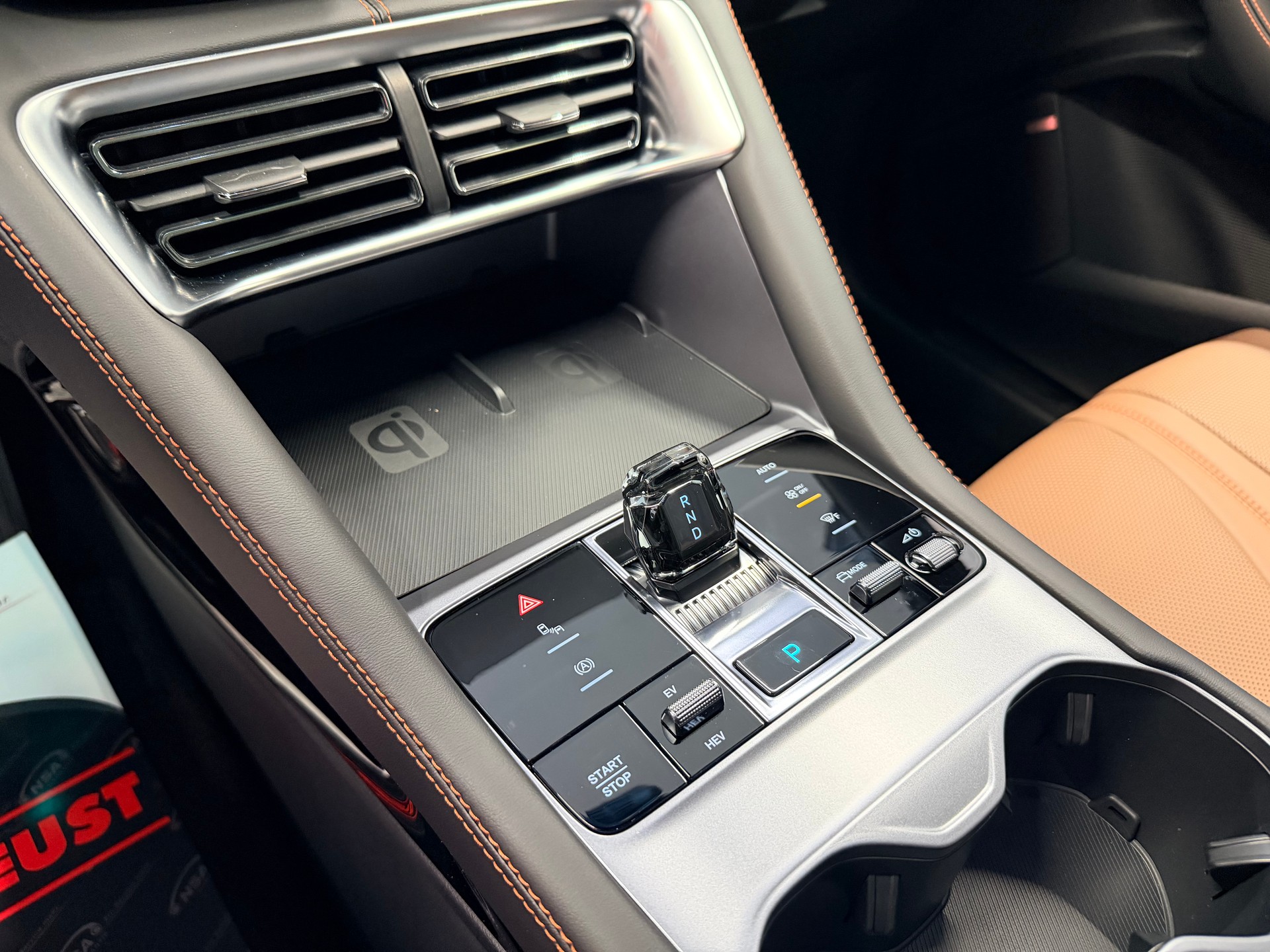 BYD Seal U DM-i Design AWD-image-23
