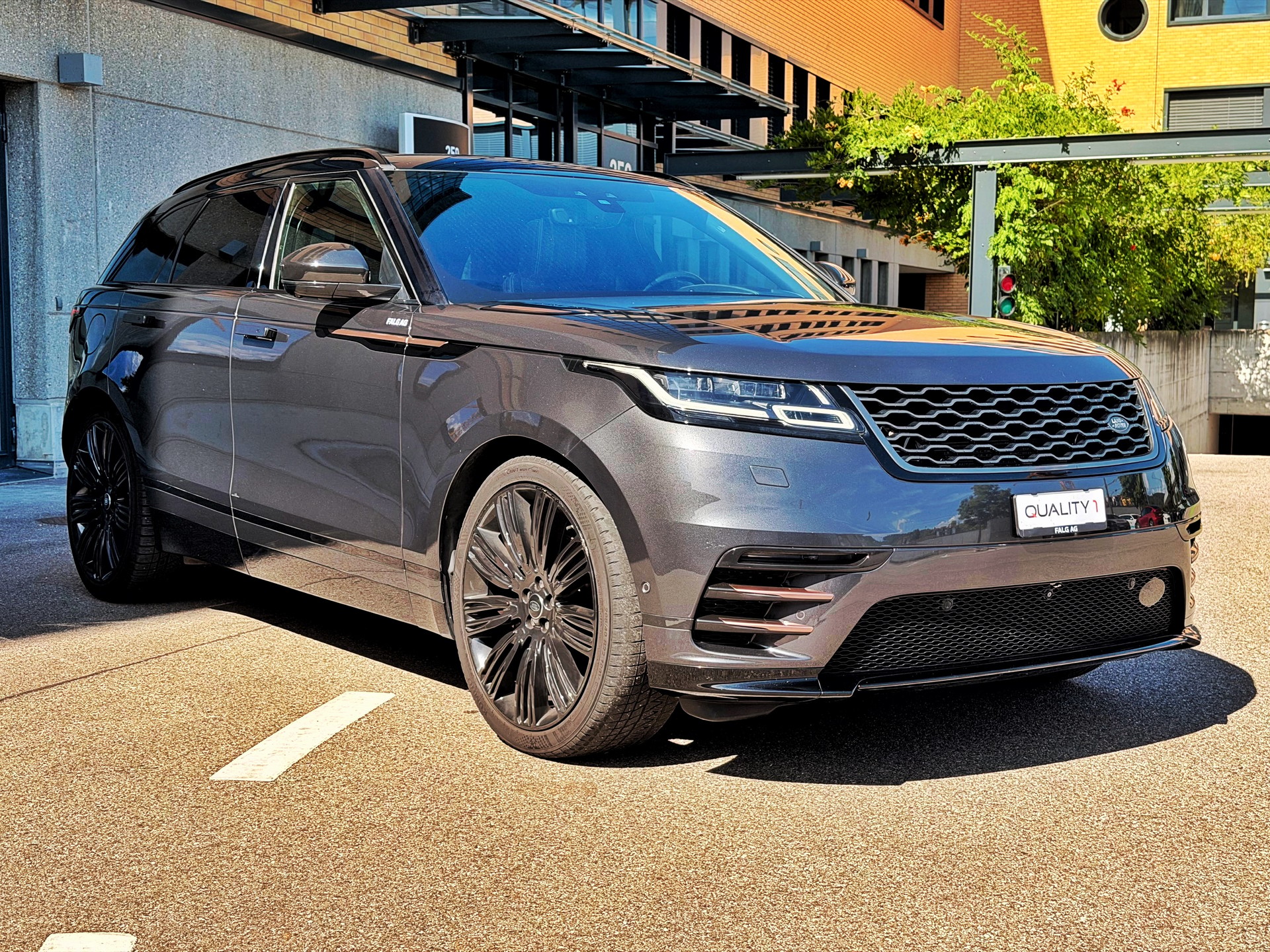 LAND ROVER Range Rover Velar R-Dynamic D 300 HSE Automatic-image-5