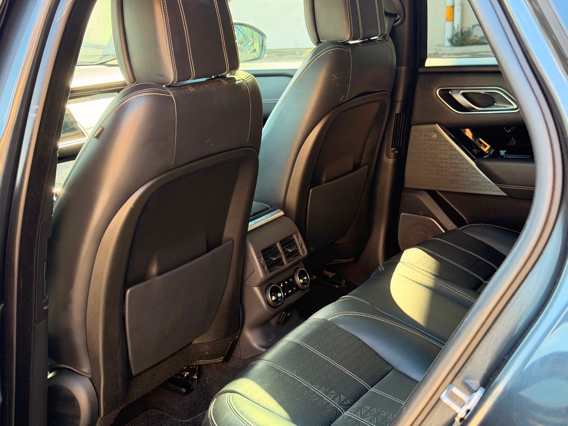 LAND ROVER Range Rover Velar R-Dynamic D 300 HSE Automatic-image-16