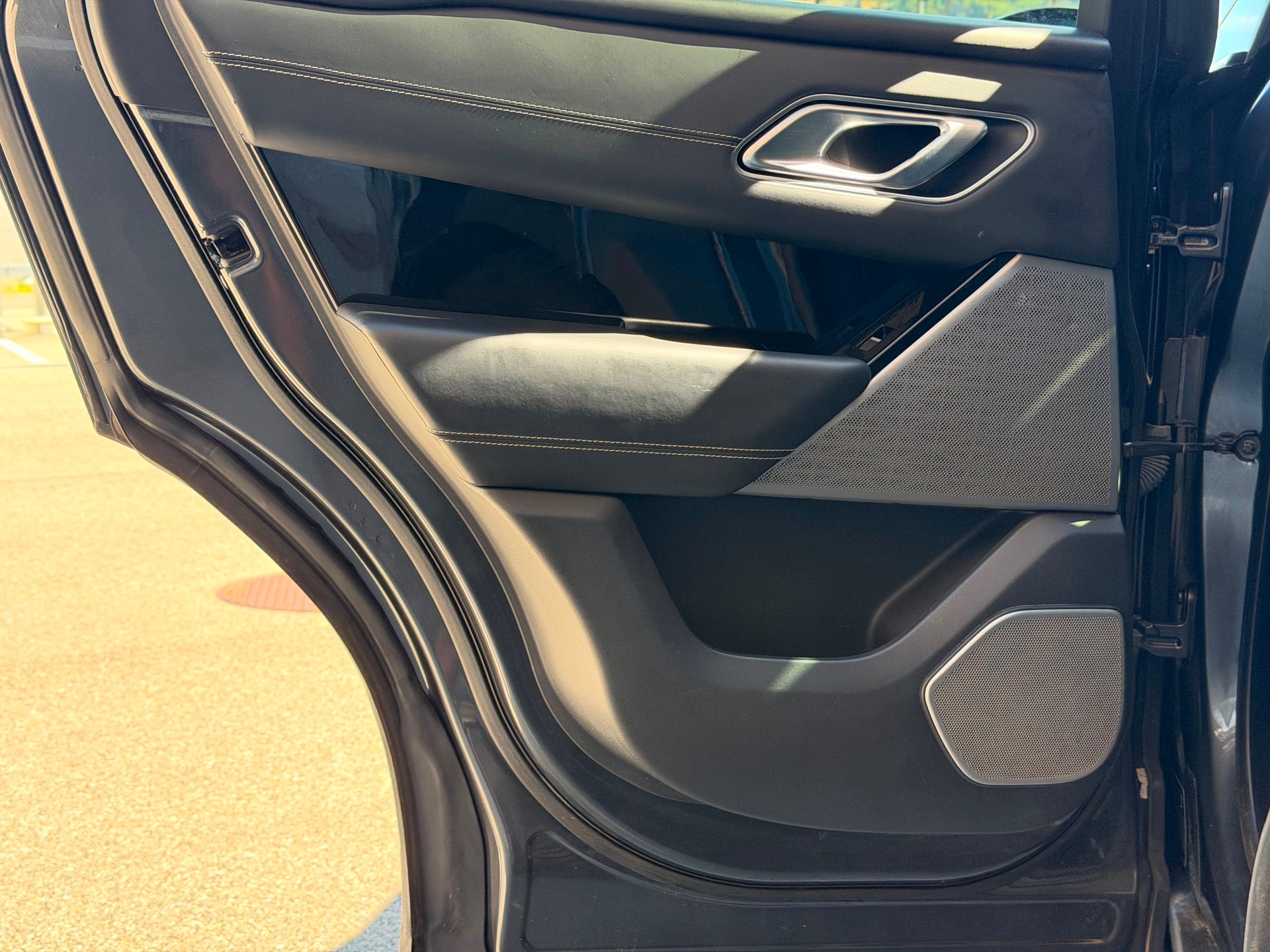 LAND ROVER Range Rover Velar R-Dynamic D 300 HSE Automatic-image-19