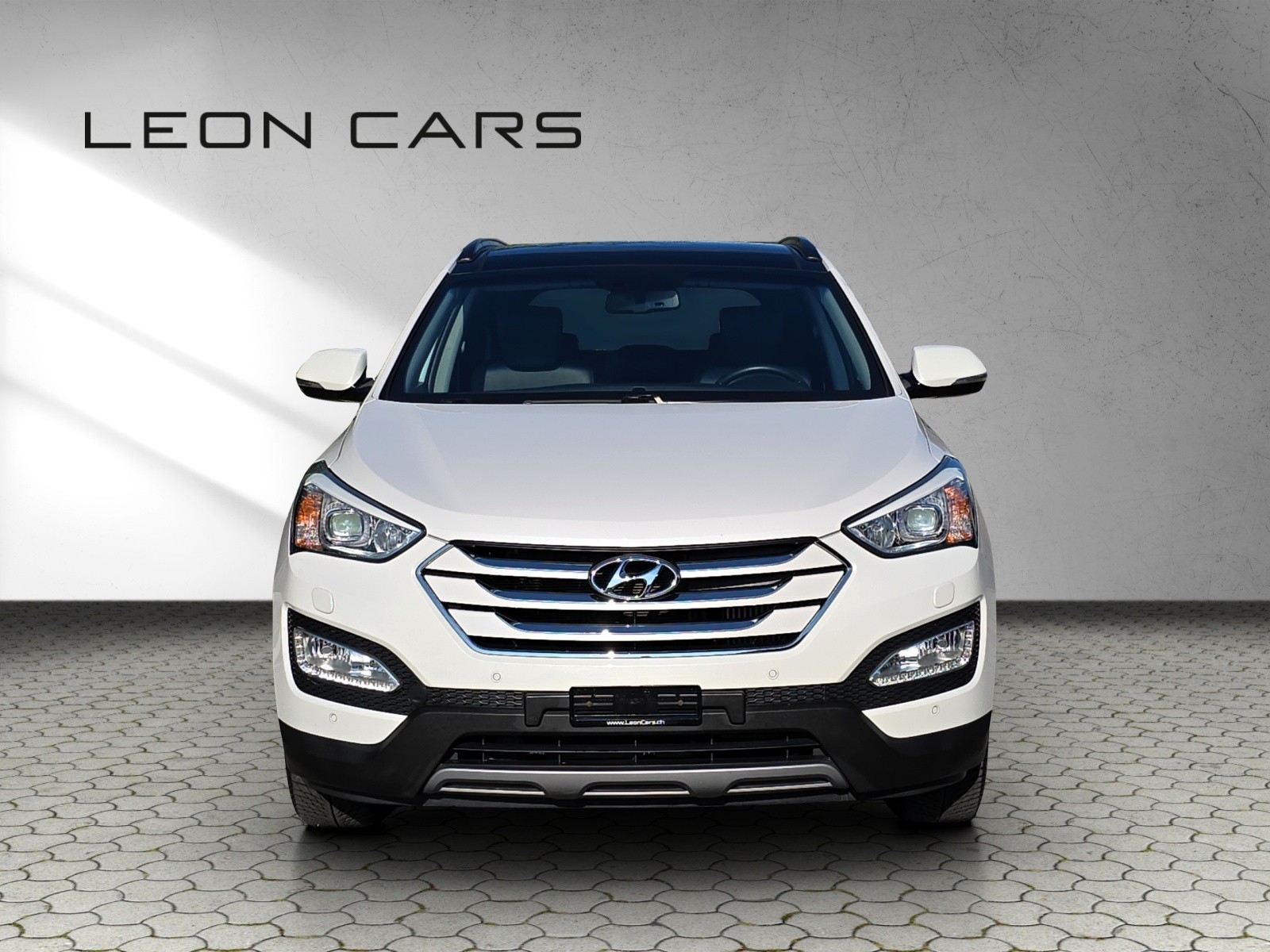 HYUNDAI Santa Fe 2.2 CRDI Premium 4WD Automatic 7-Sitzer mit AHK-showroom-element-1