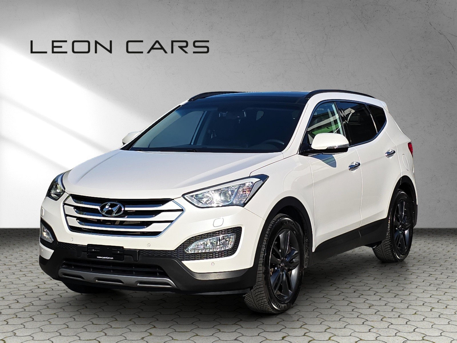 HYUNDAI Santa Fe 2.2 CRDI Premium 4WD Automatic 7-Sitzer mit AHK