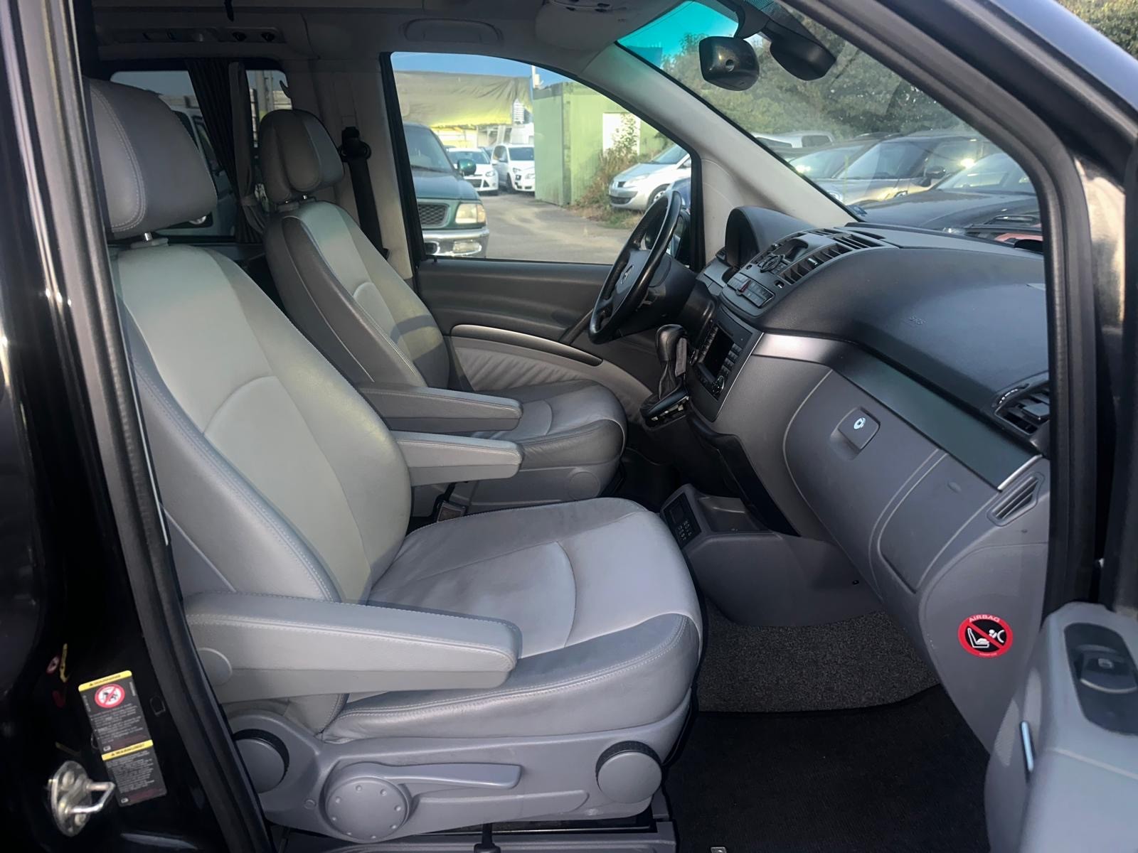 MERCEDES-BENZ Viano Marco Polo 3.0 CDI L Aut.-image-9