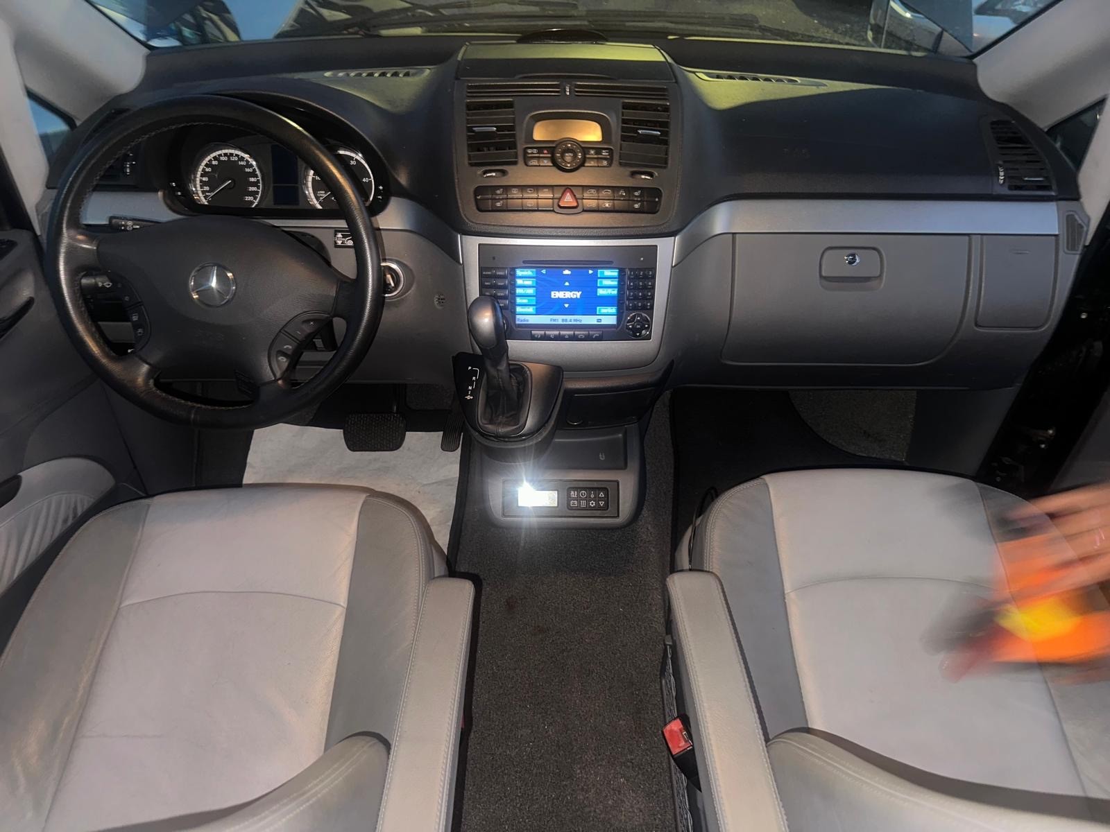 MERCEDES-BENZ Viano Marco Polo 3.0 CDI L Aut.-image-6