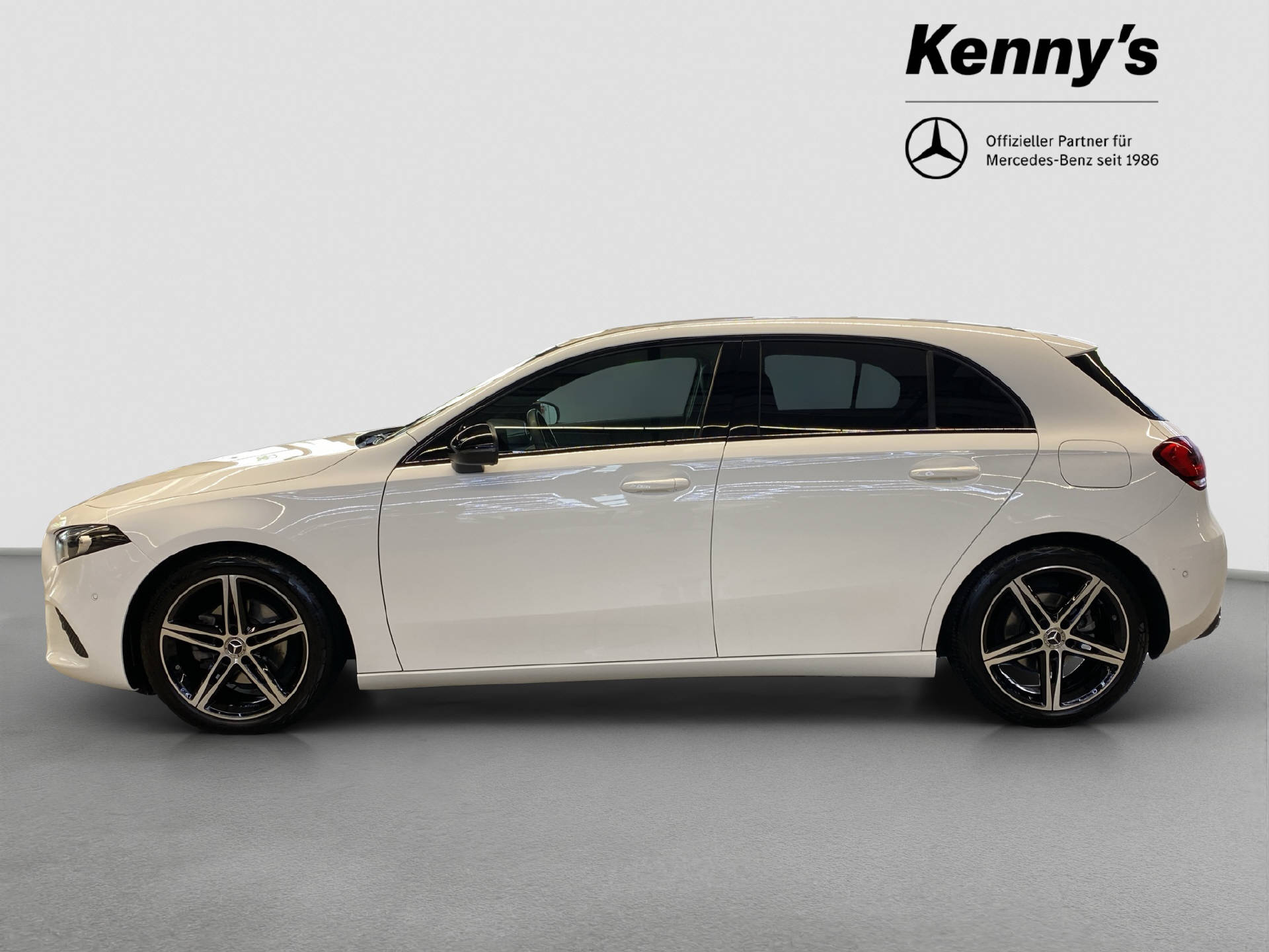 MERCEDES-BENZ A 180 Night Star-image-2
