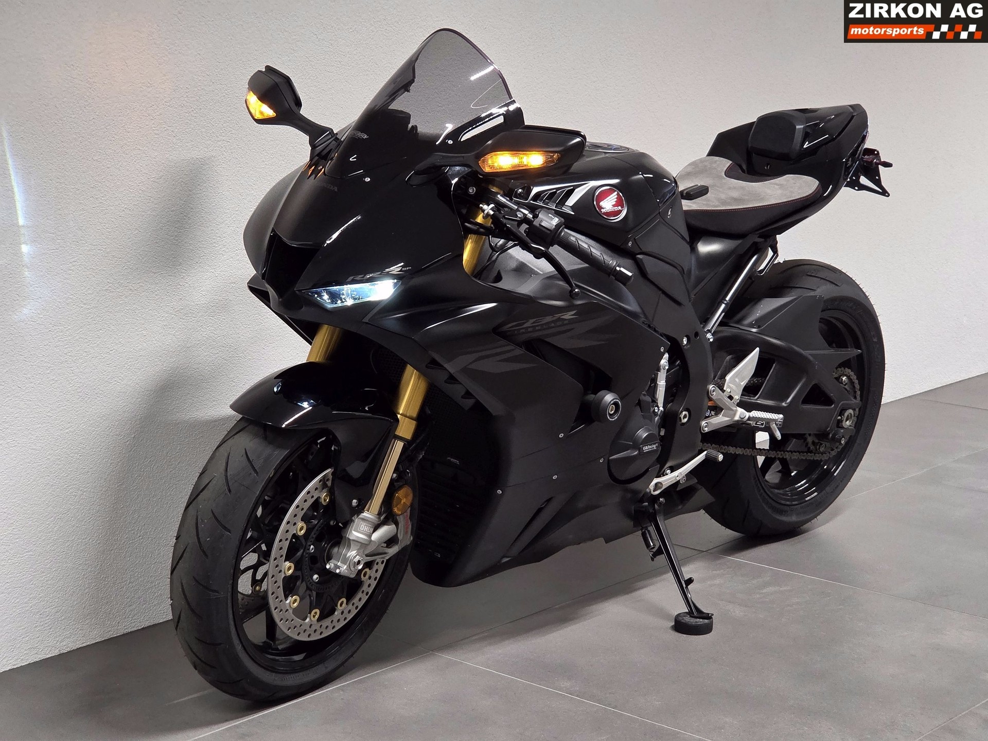 HONDA CBR 1000 RR-R SP-image-12