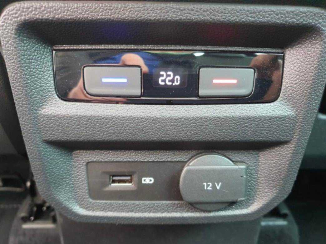 VW 2.0 TSI Highline DSG R Line-image-9
