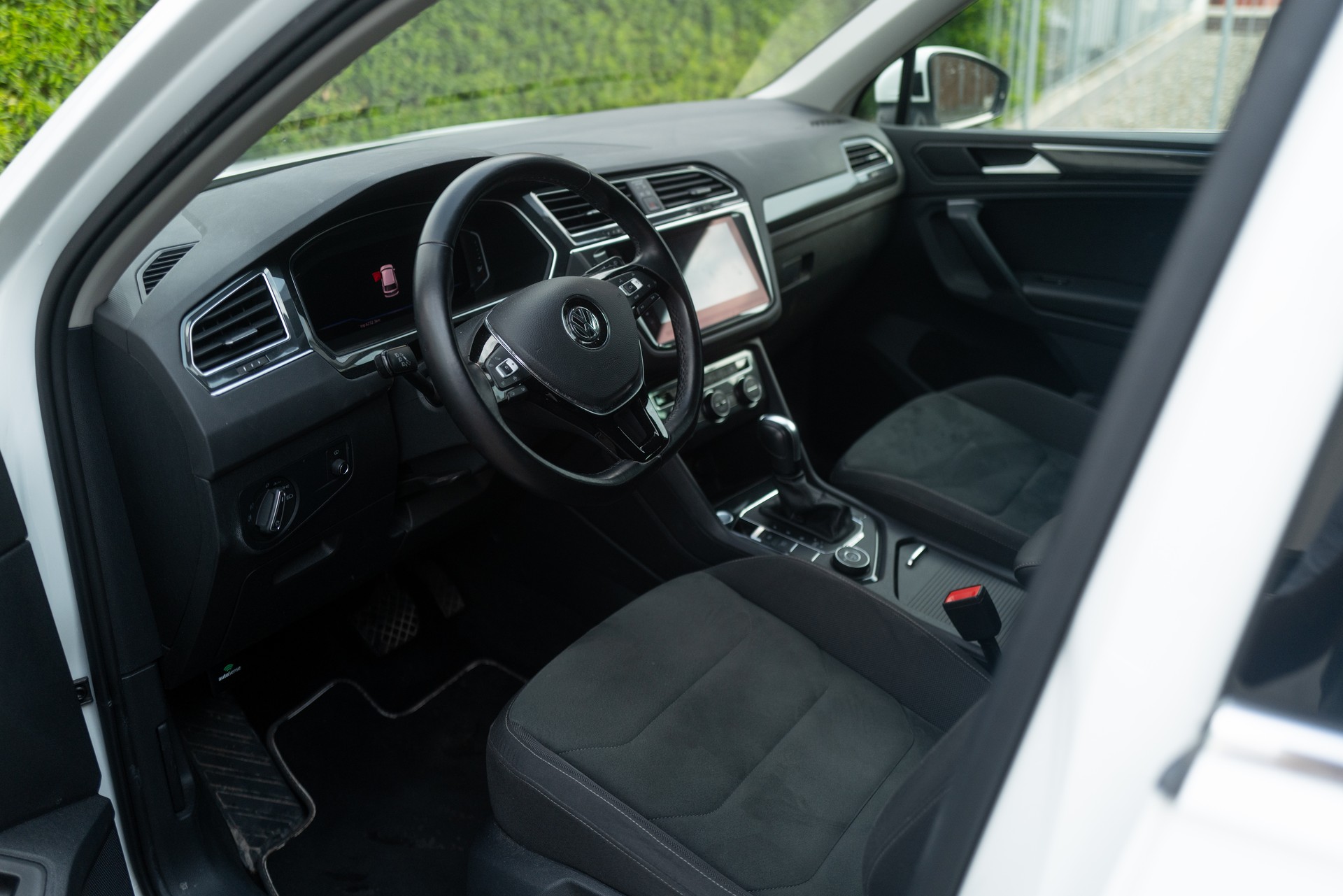 VW Tiguan 2.0 TDI SCR Highline 4x4 DSG-image-2