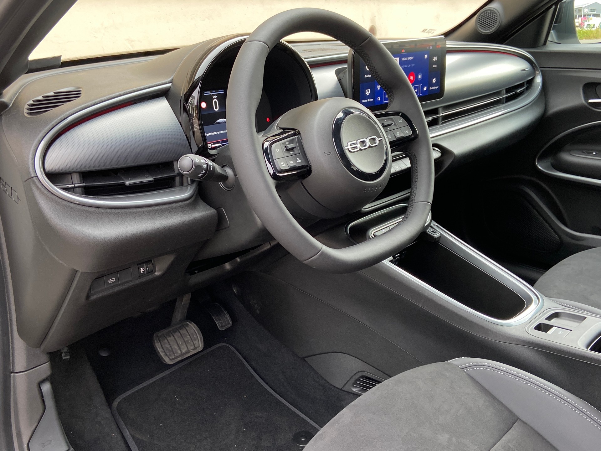 FIAT 600h Mild Hybrid Sport 145PS-showroom-element-3