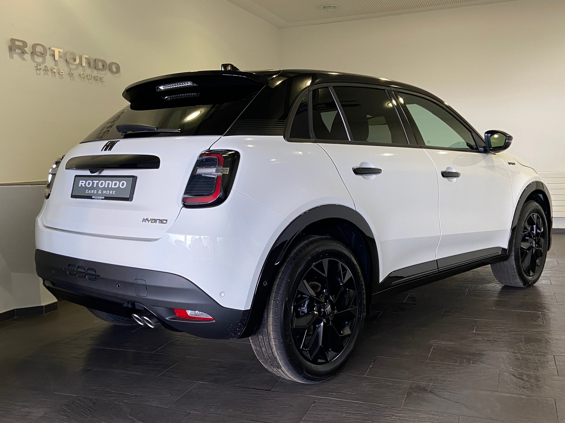 FIAT 600h Mild Hybrid Sport 145PS-showroom-element-1