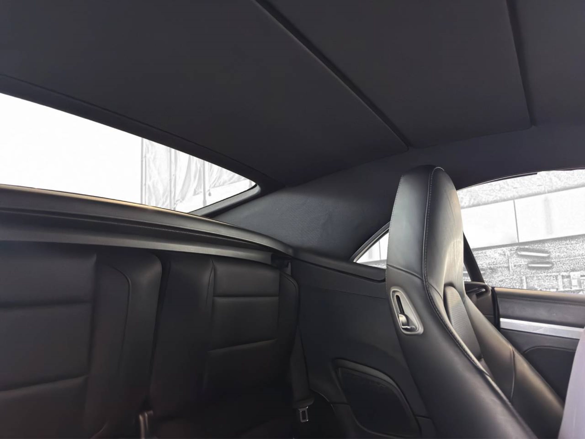 PORSCHE 911 Carrera S Cabriolet-image-24
